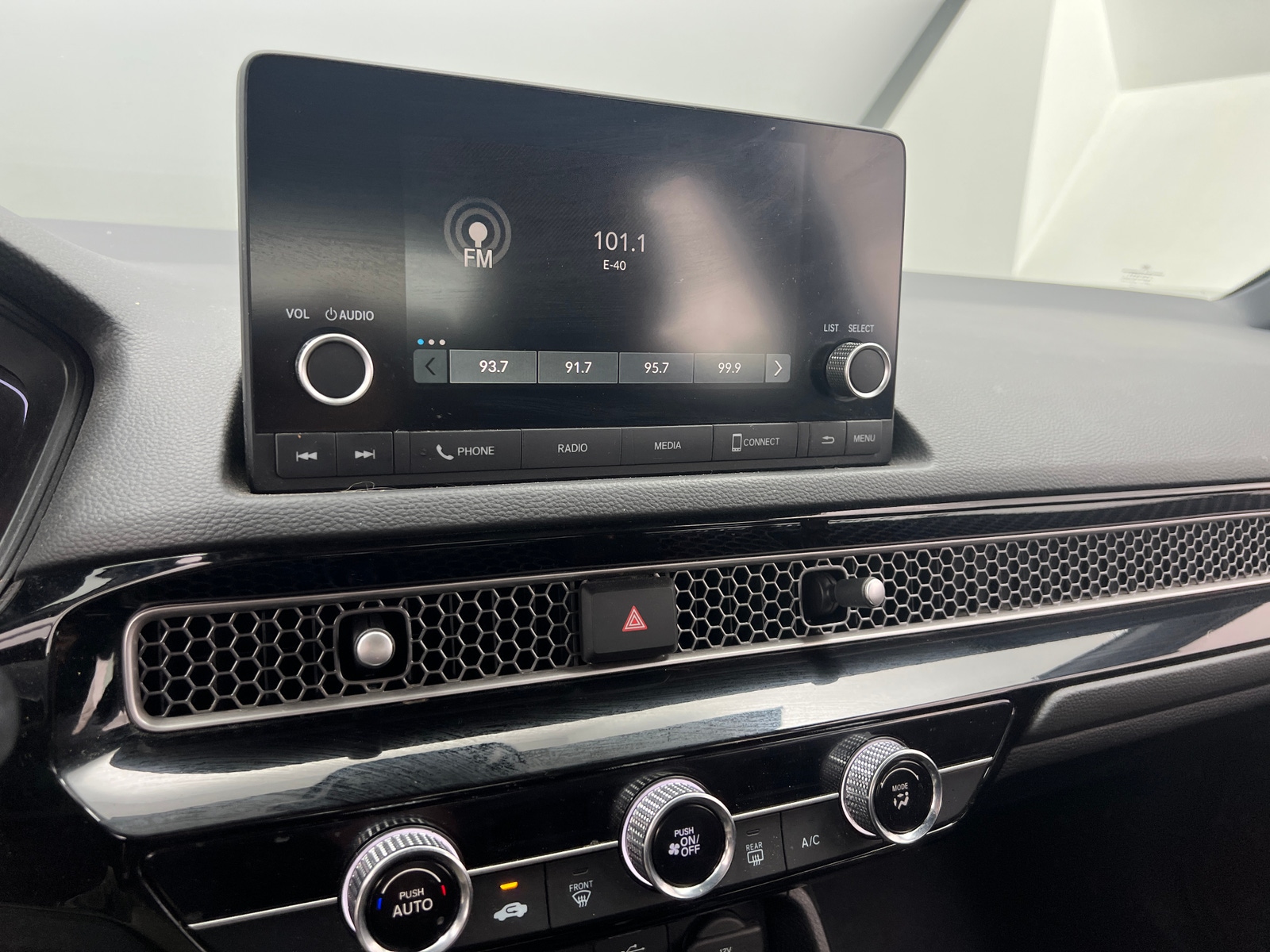 Thumbnail: 2023 Honda Civic - 4