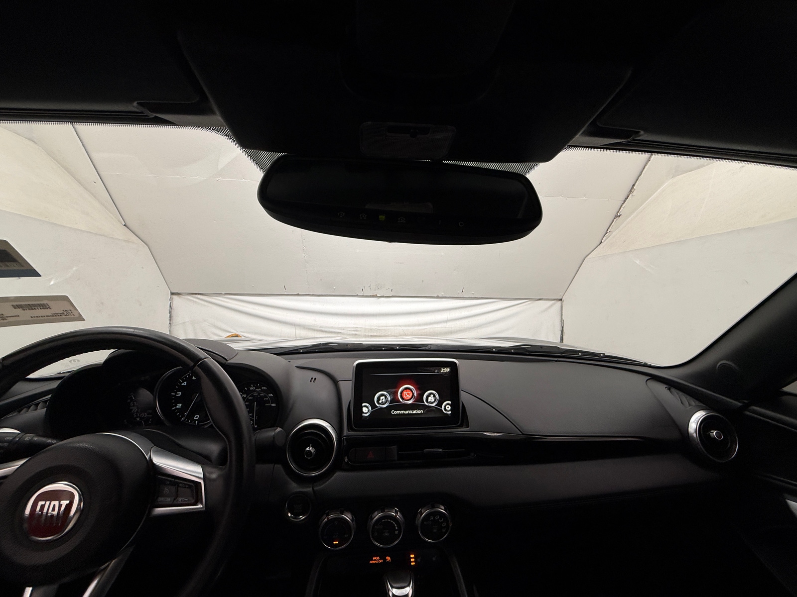 Thumbnail: 2017 Fiat 124 Spider - 2