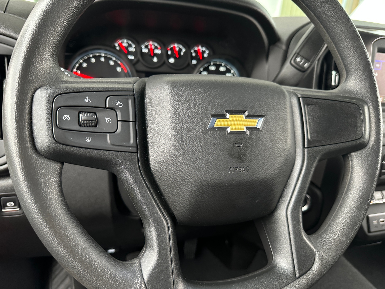 Thumbnail: 2025 Chevrolet Silverado 1500 - 5