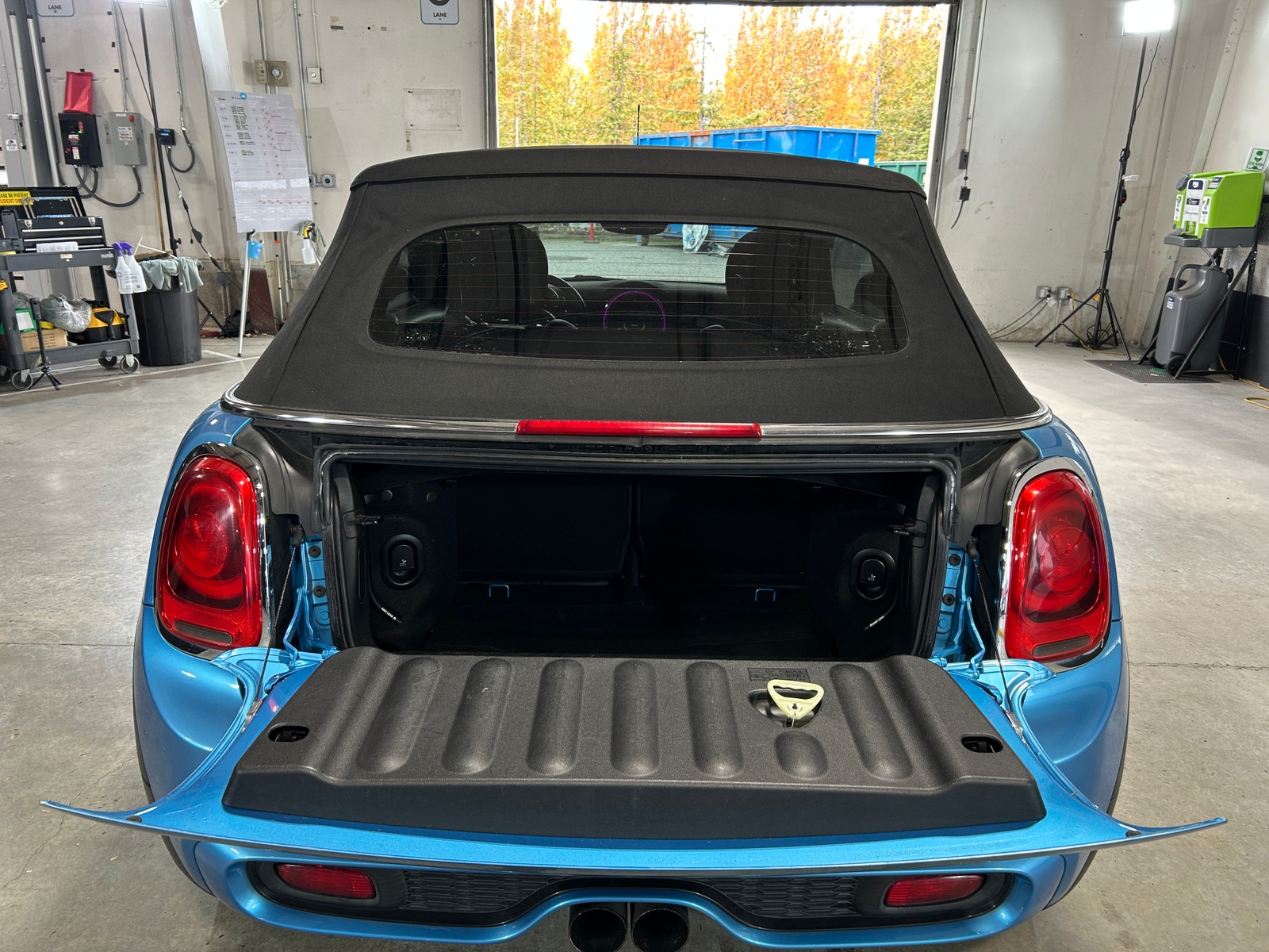 Thumbnail: 2017 MINI Cooper Convertible - 6