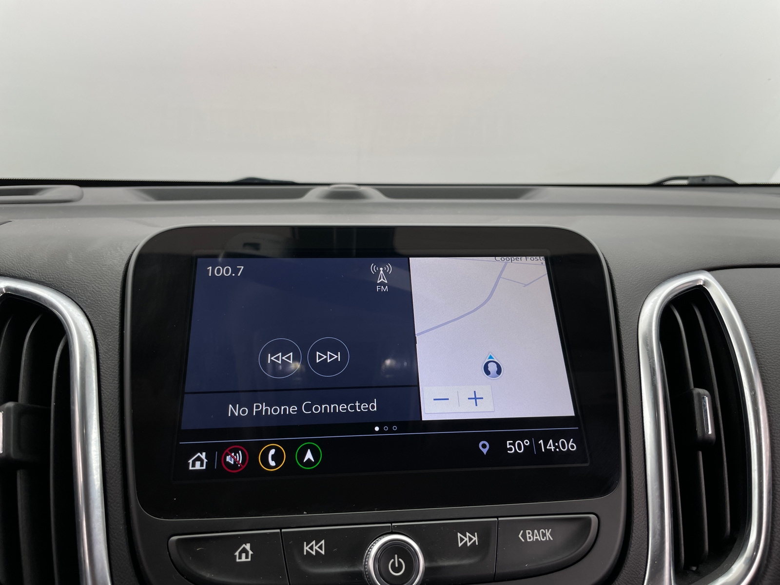 Thumbnail: 2021 Chevrolet Equinox - 4