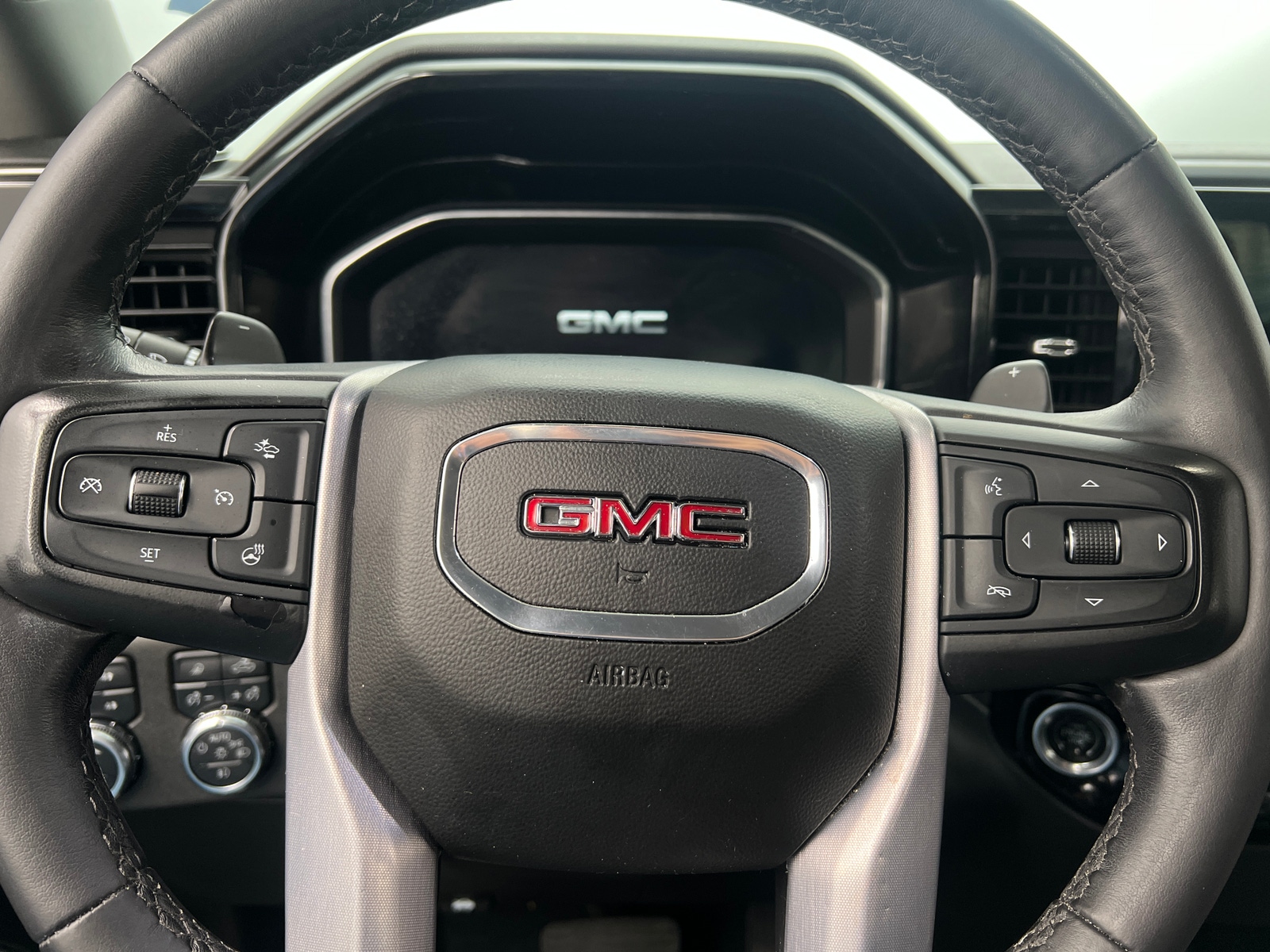 Thumbnail: 2022 GMC Sierra 1500 - 5