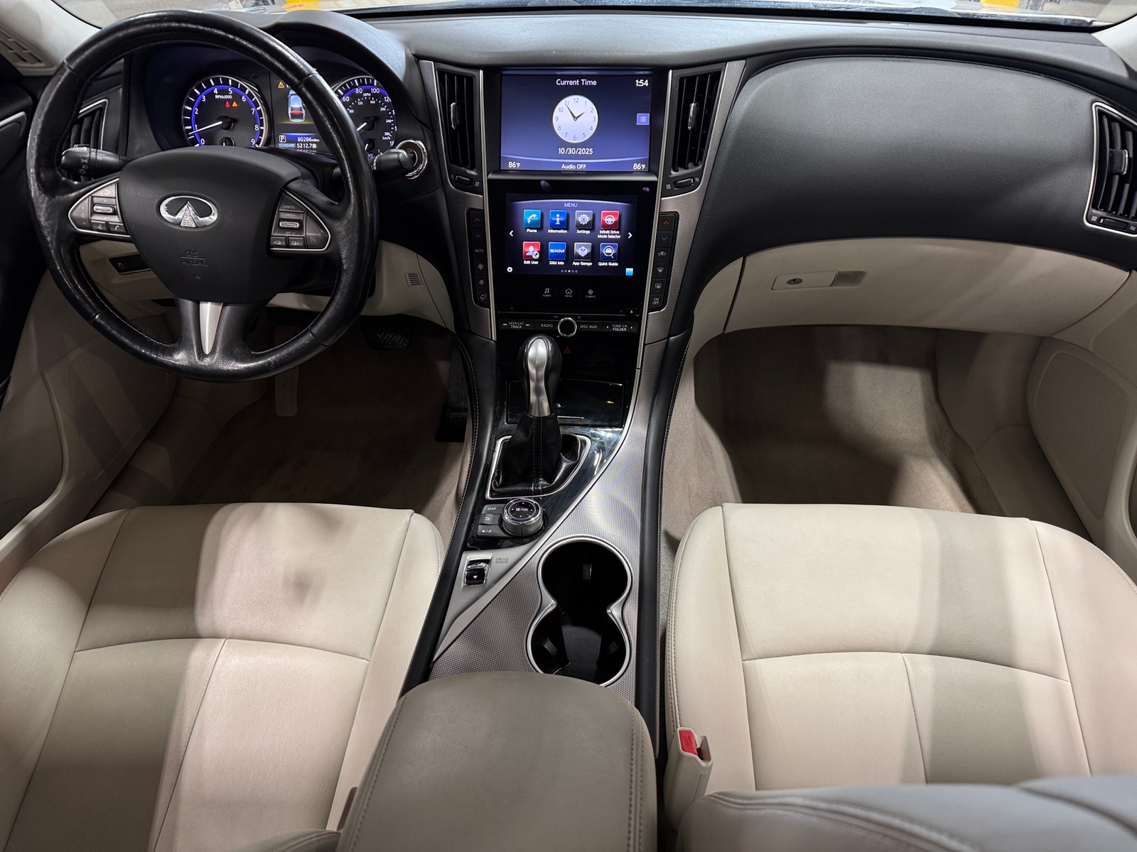 Thumbnail: 2015 INFINITI Q50 - 2