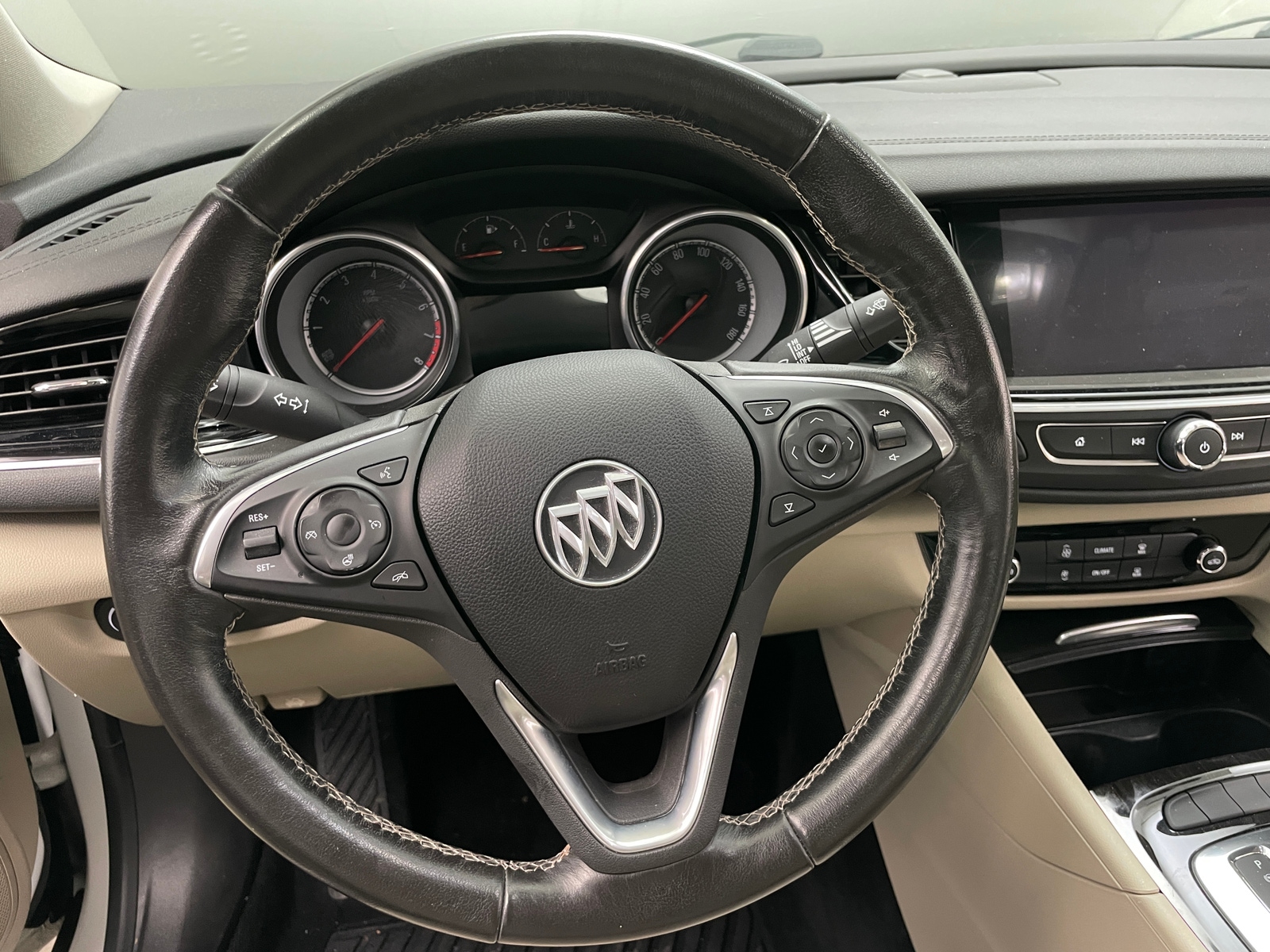 Thumbnail: 2018 Buick Regal - 5