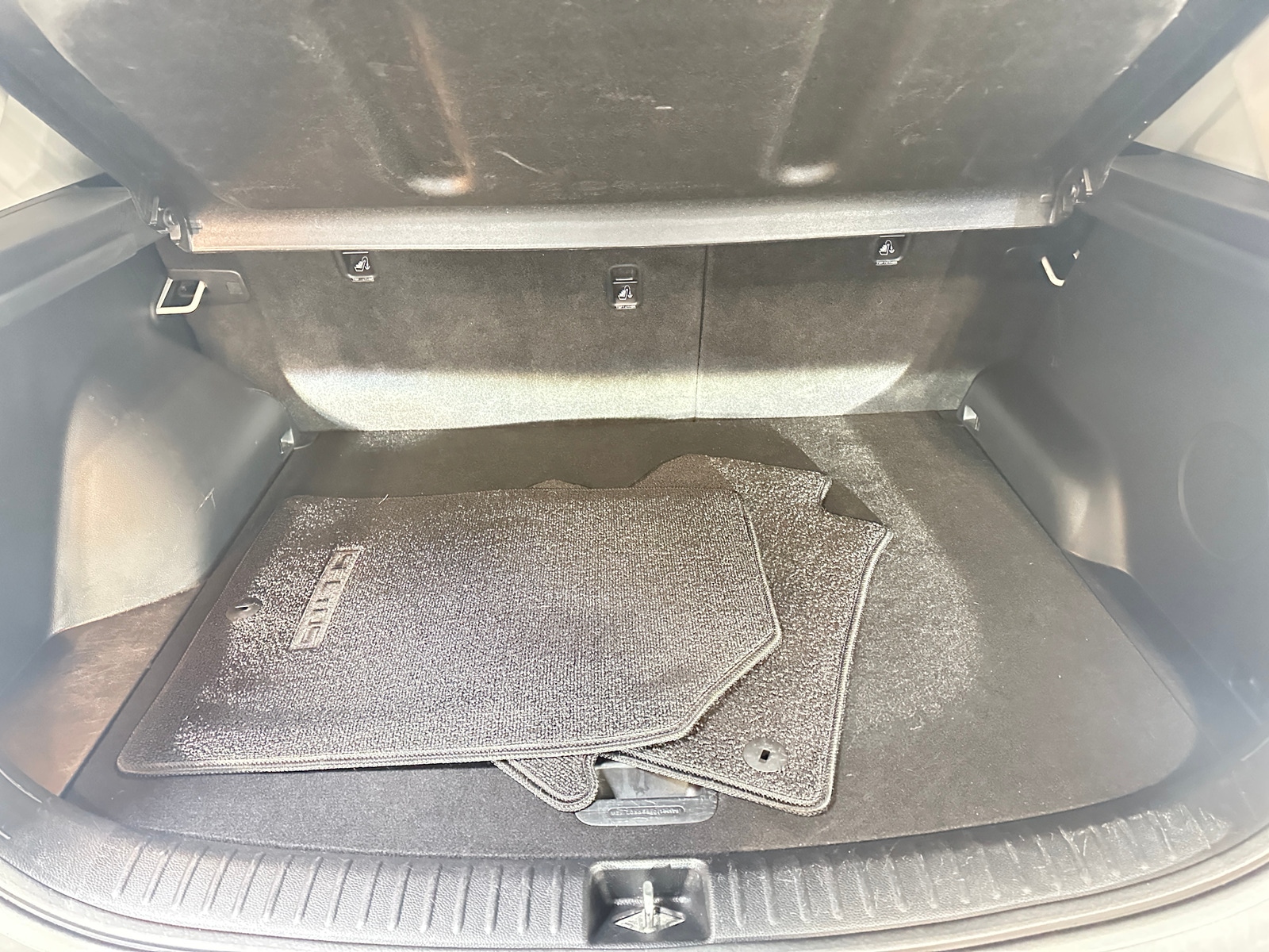 Thumbnail: 2023 Kia Seltos - 7