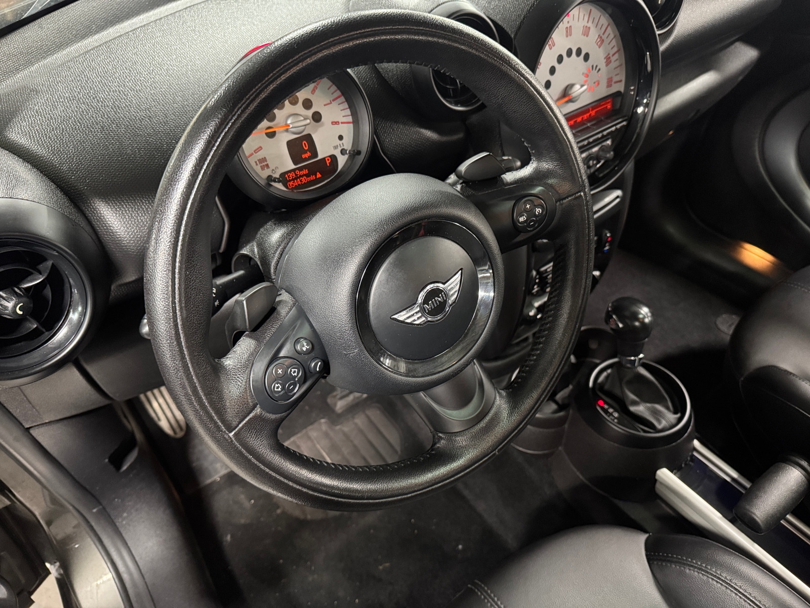 Thumbnail: 2014 MINI Cooper Countryman - 4