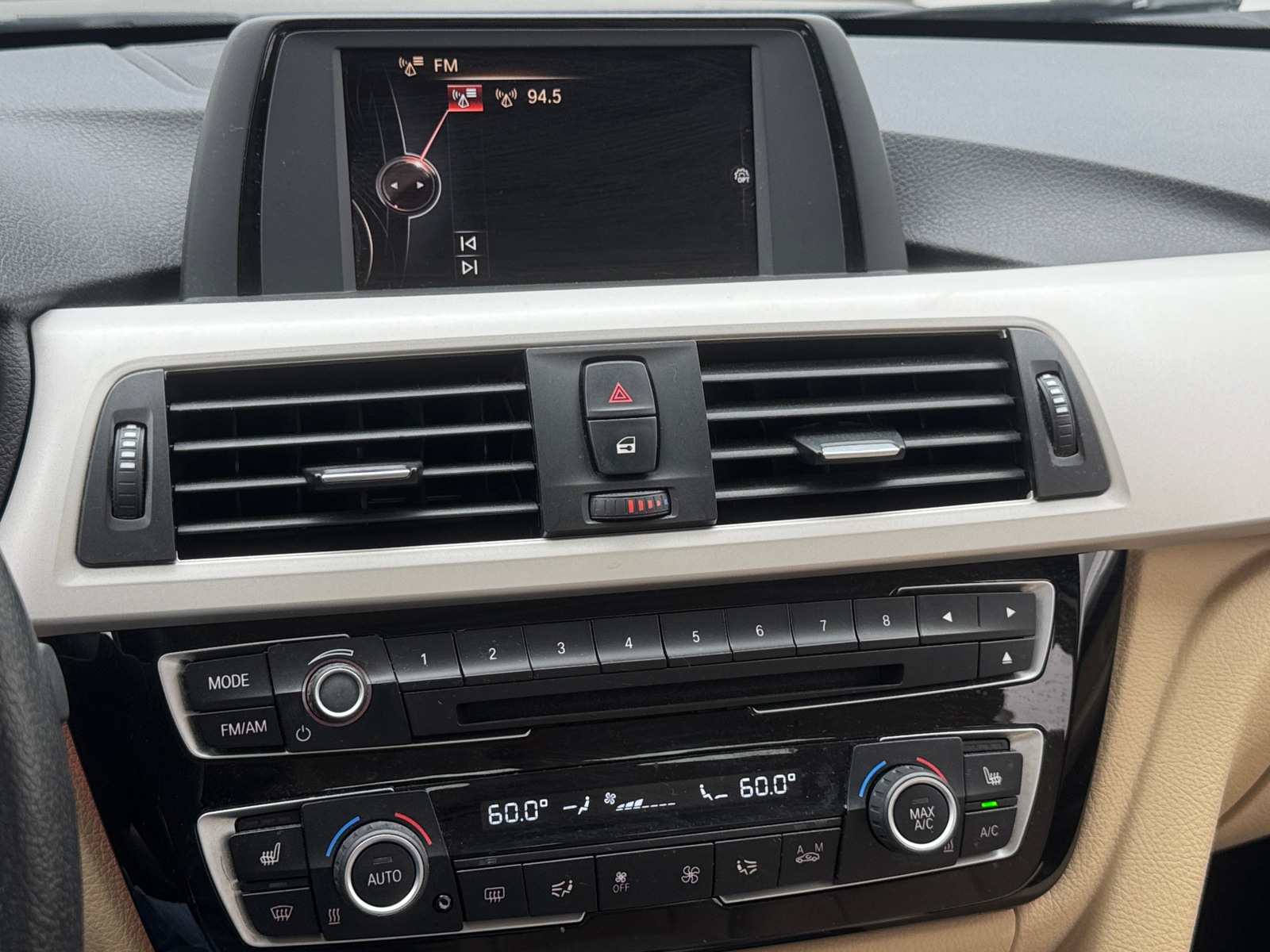 Thumbnail: 2017 BMW 3 Series - 3