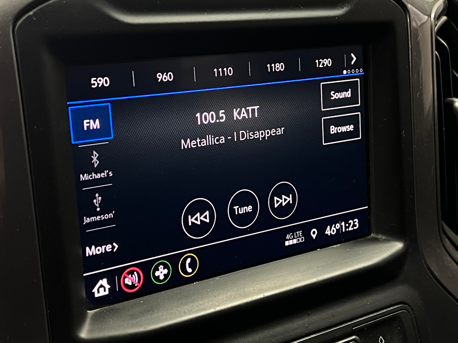 Thumbnail: 2019 Chevrolet Silverado 1500 - 4