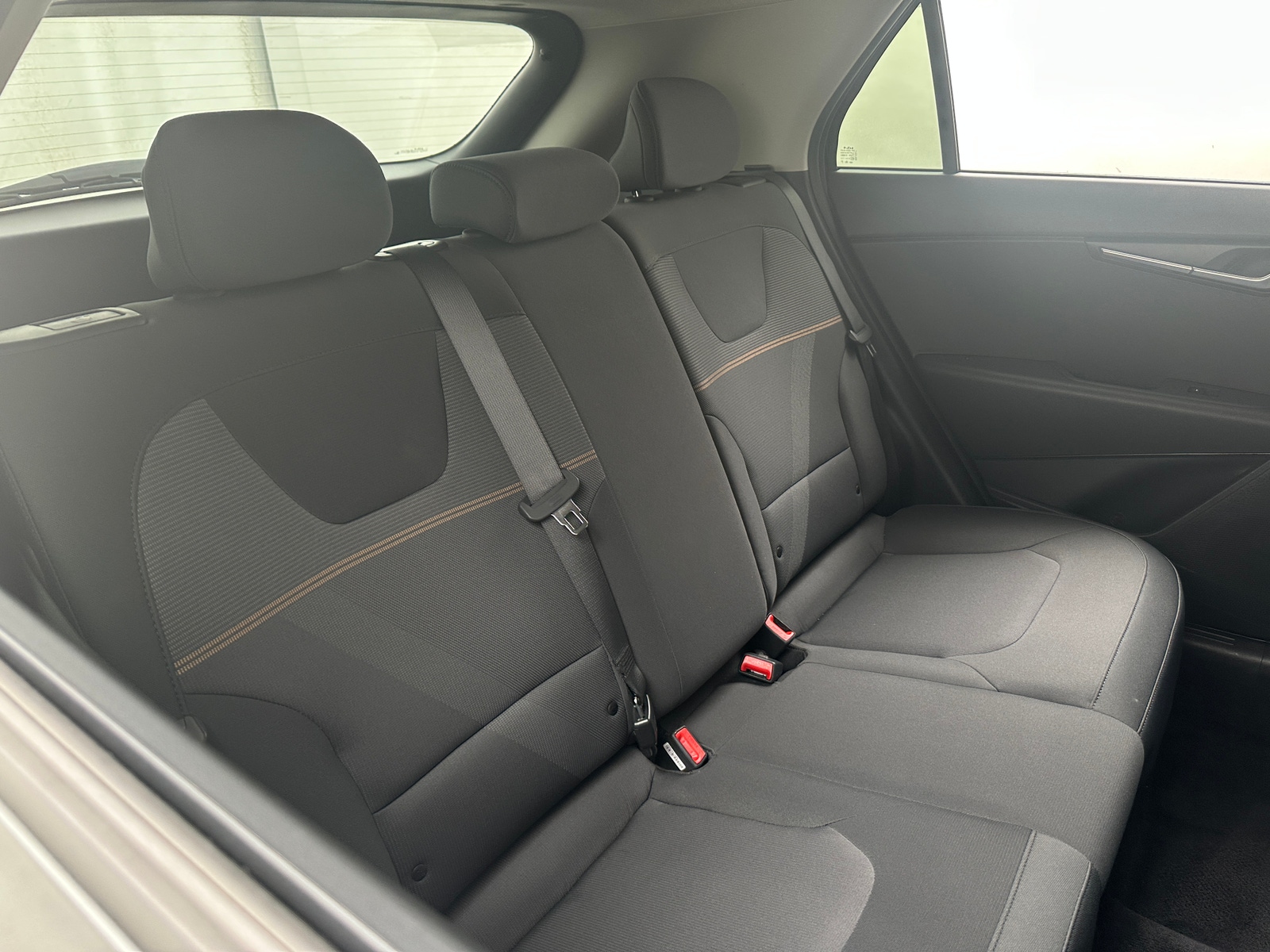 Thumbnail: 2023 Kia Niro - 6