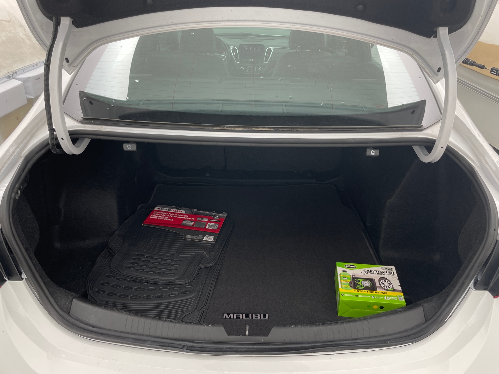 Thumbnail: 2022 Chevrolet Malibu - 6