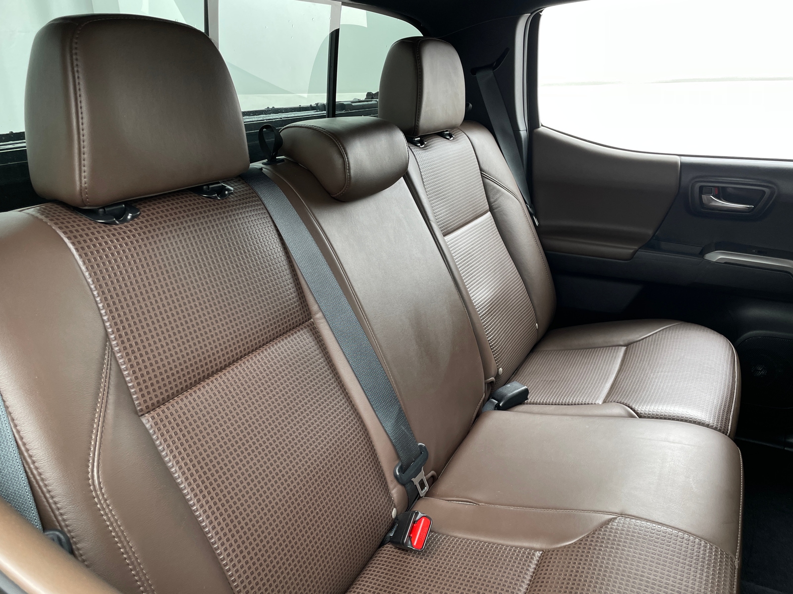 Thumbnail: 2018 Toyota Tacoma - 5