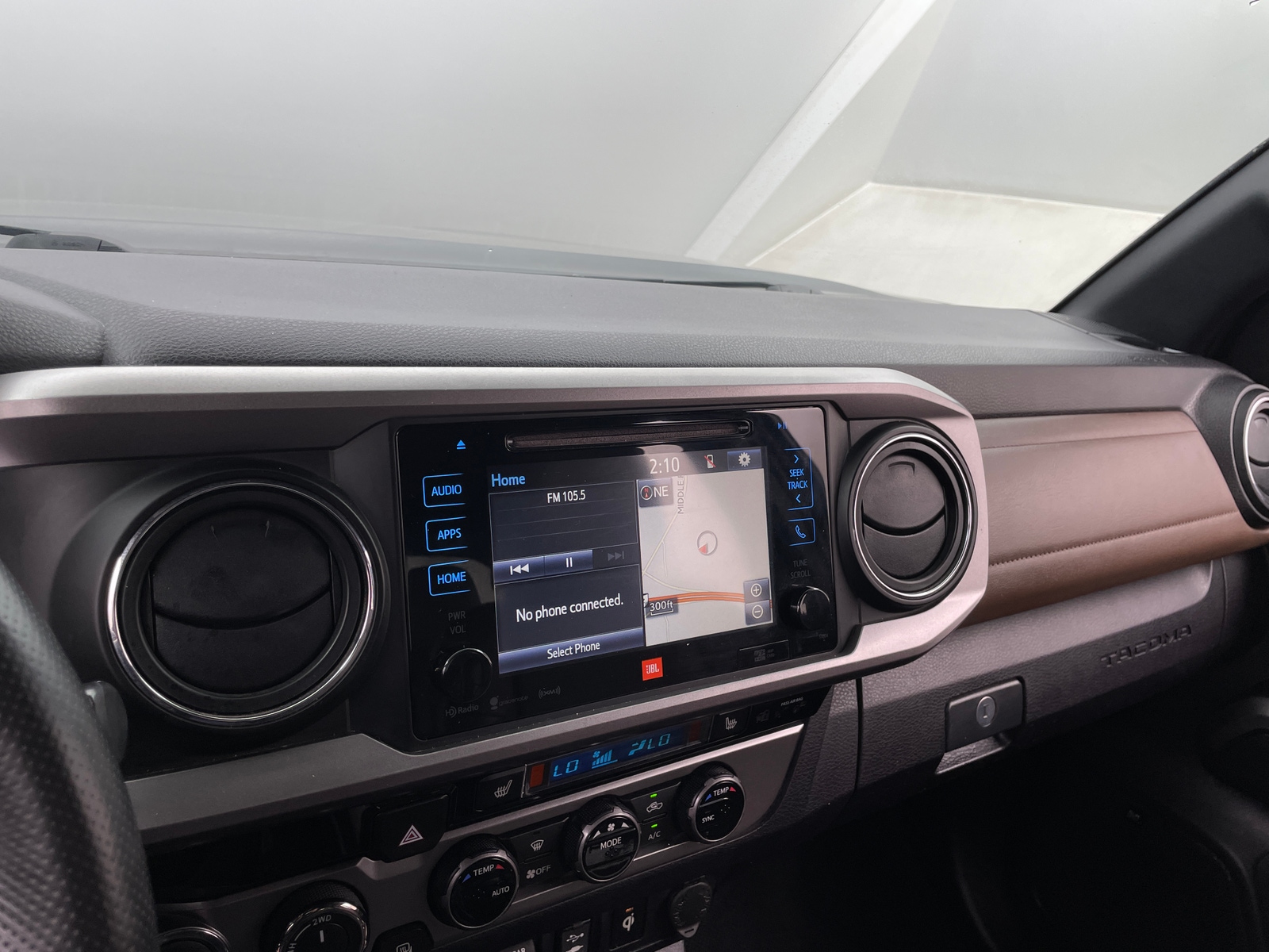 Thumbnail: 2018 Toyota Tacoma - 3