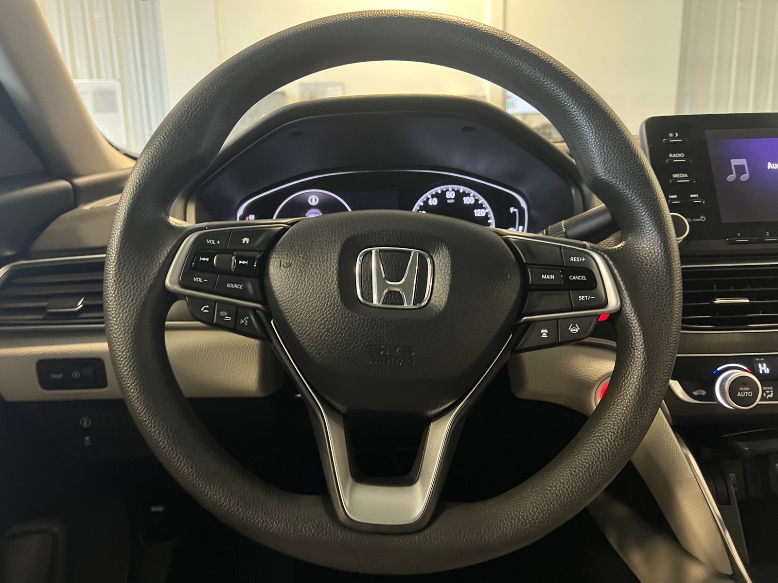 Thumbnail: 2018 Honda Accord - 5