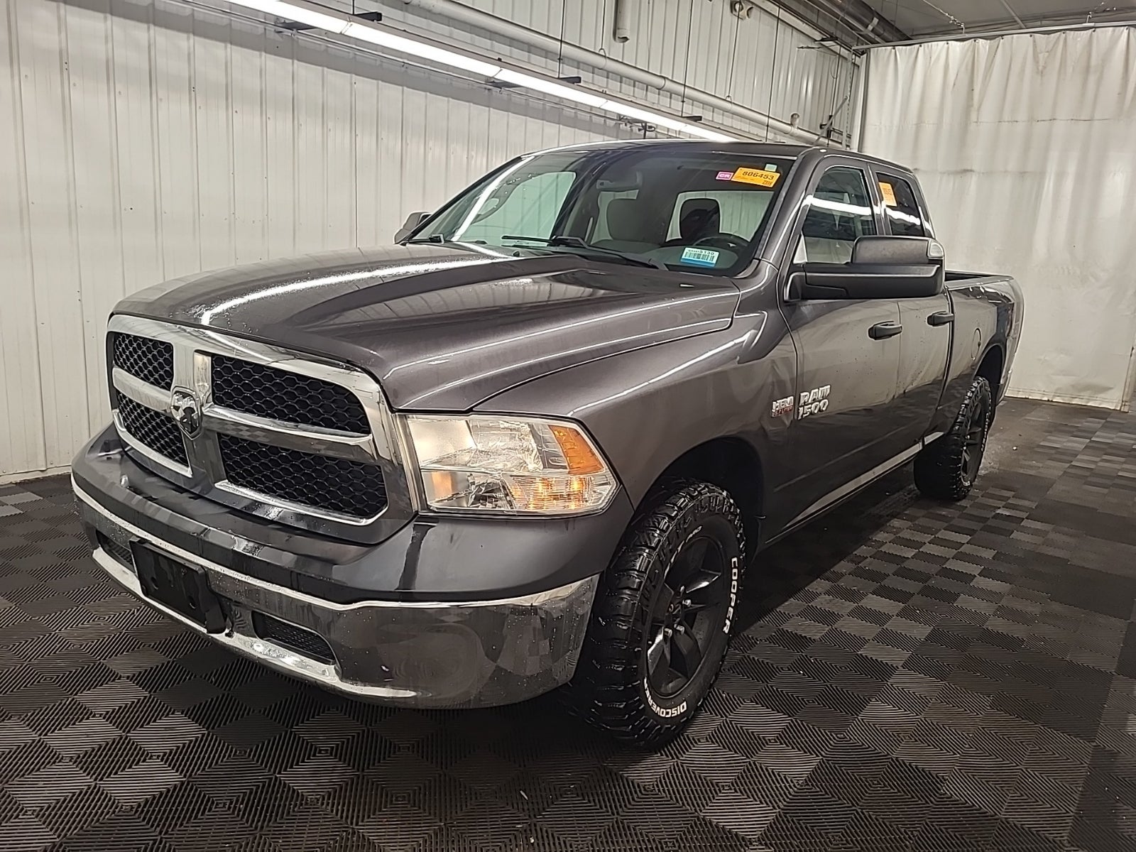 2017 Ram 1500 4WD Quad Cab 140.5" ST