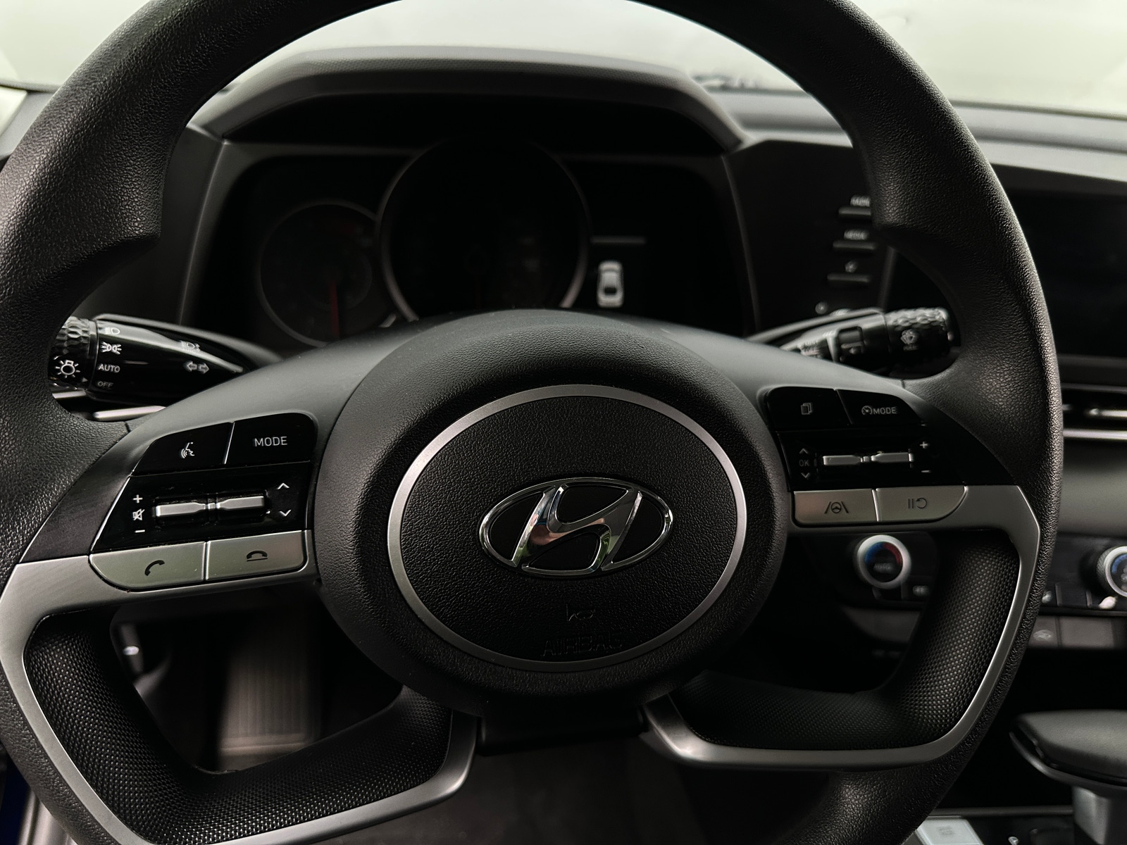 Thumbnail: 2022 Hyundai Elantra - 5