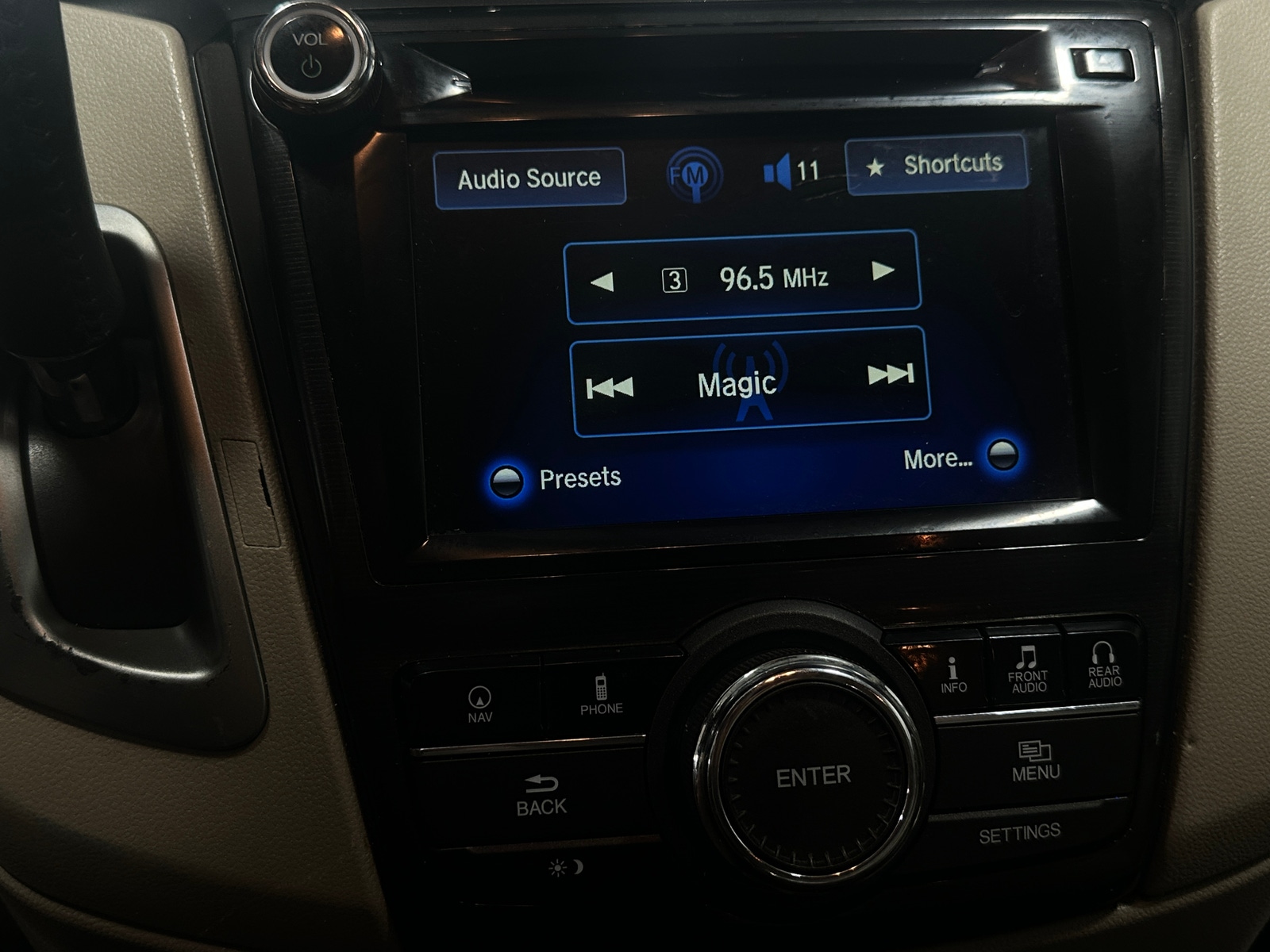 Thumbnail: 2015 Honda Odyssey - 3