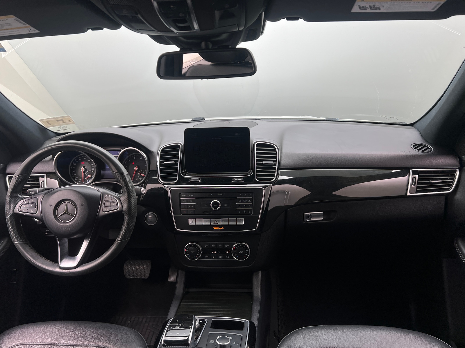 Thumbnail: 2017 Mercedes-Benz GLE - 2