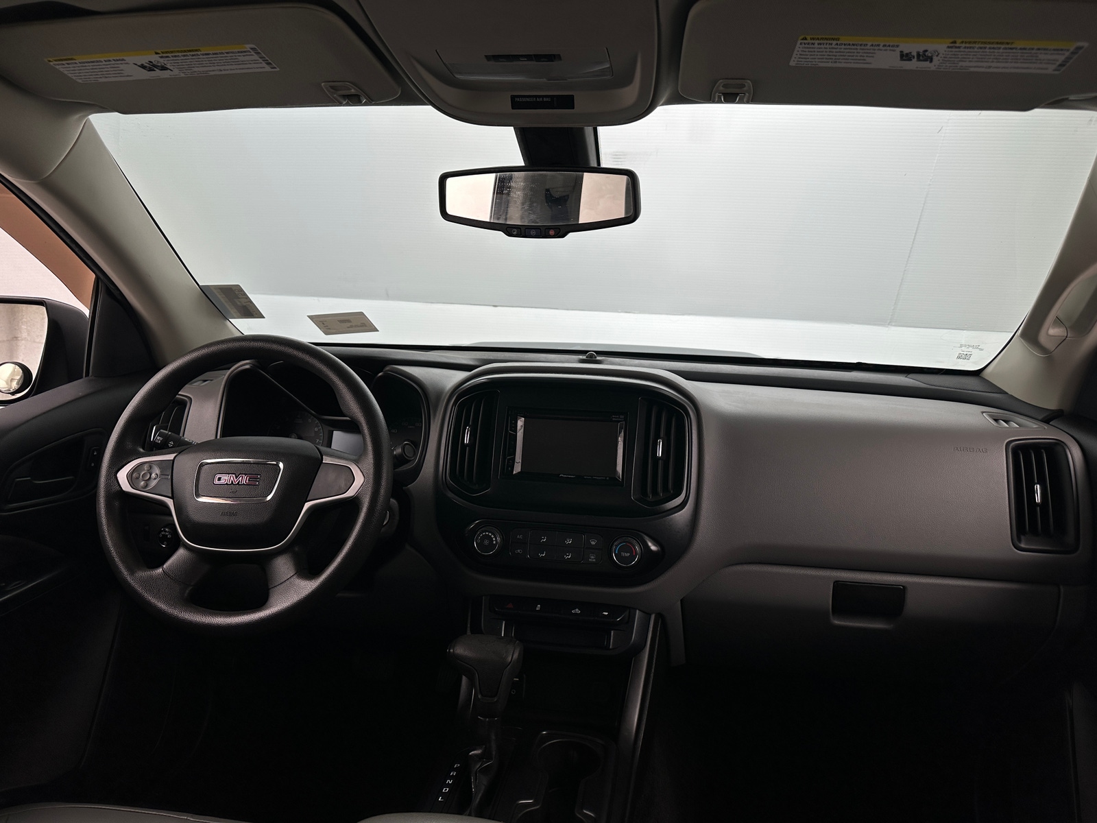 Thumbnail: 2017 GMC Canyon - 3