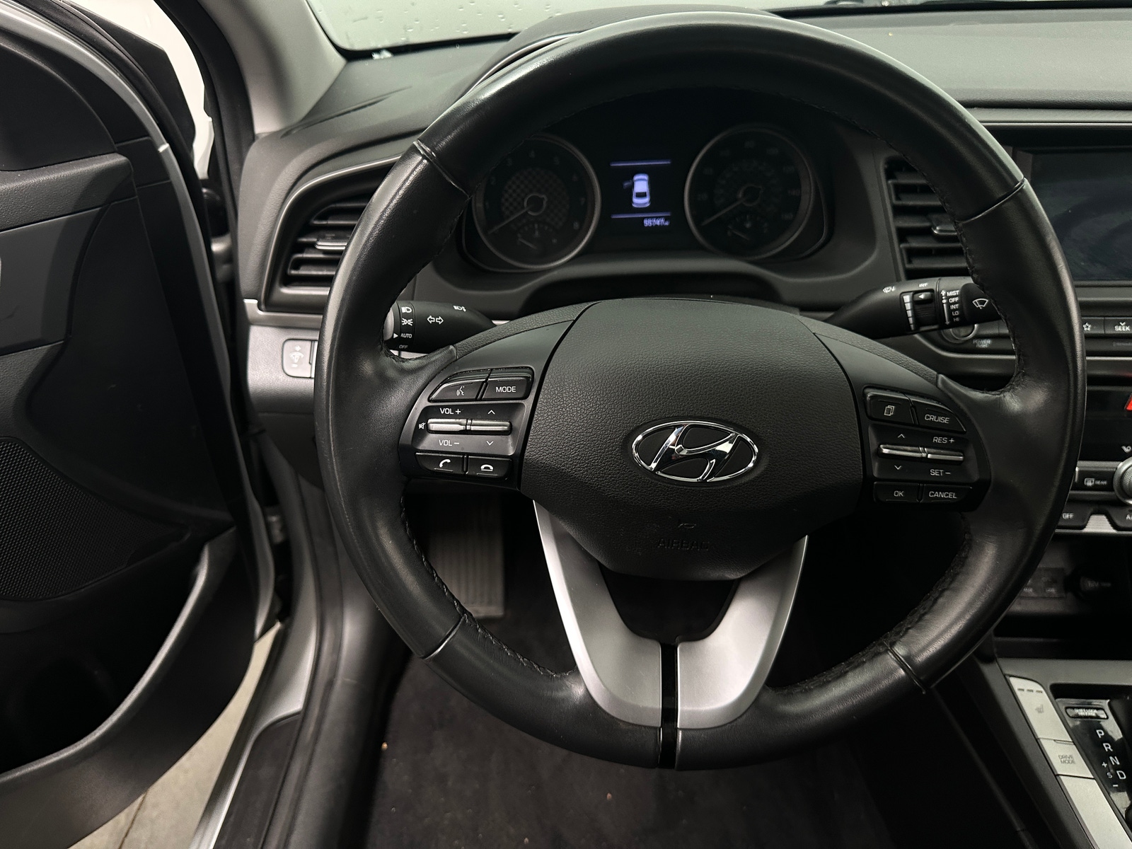 Thumbnail: 2020 Hyundai Elantra - 5