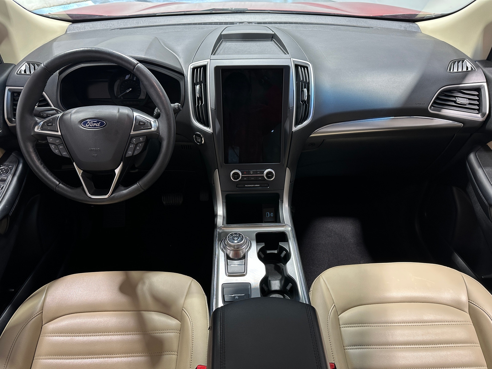 Thumbnail: 2022 Ford Edge - 2