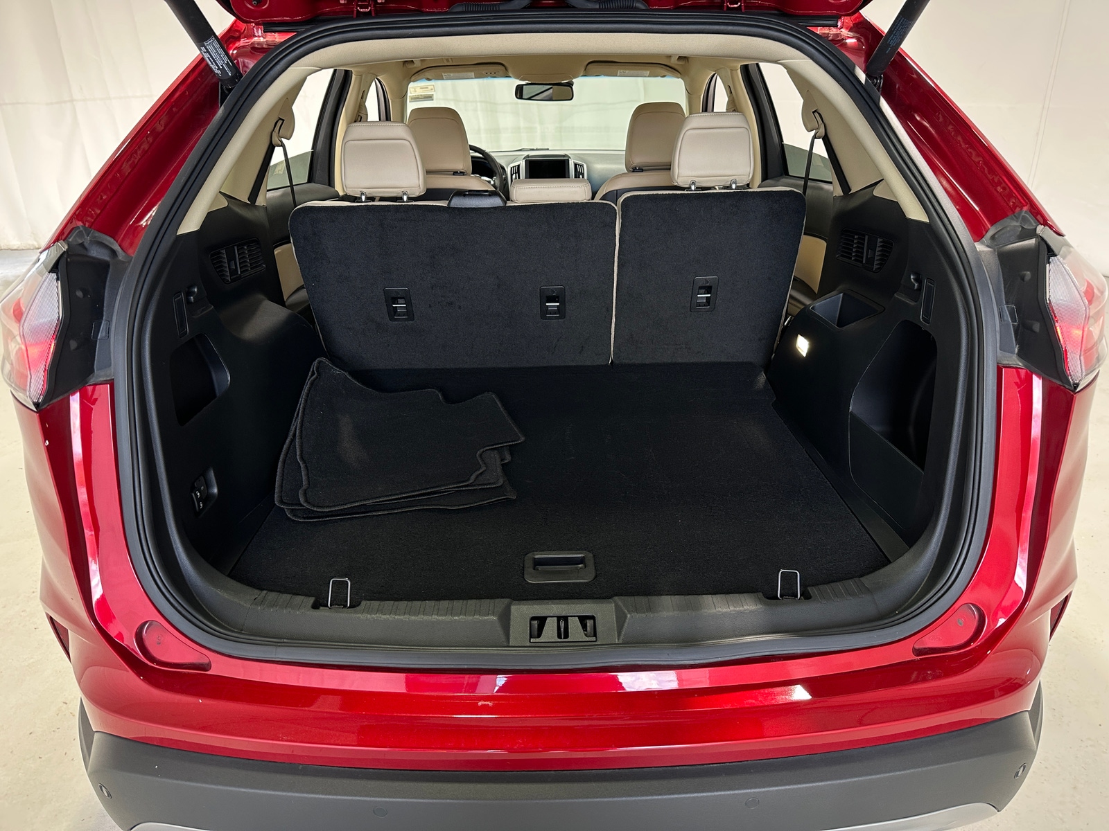 Thumbnail: 2022 Ford Edge - 6