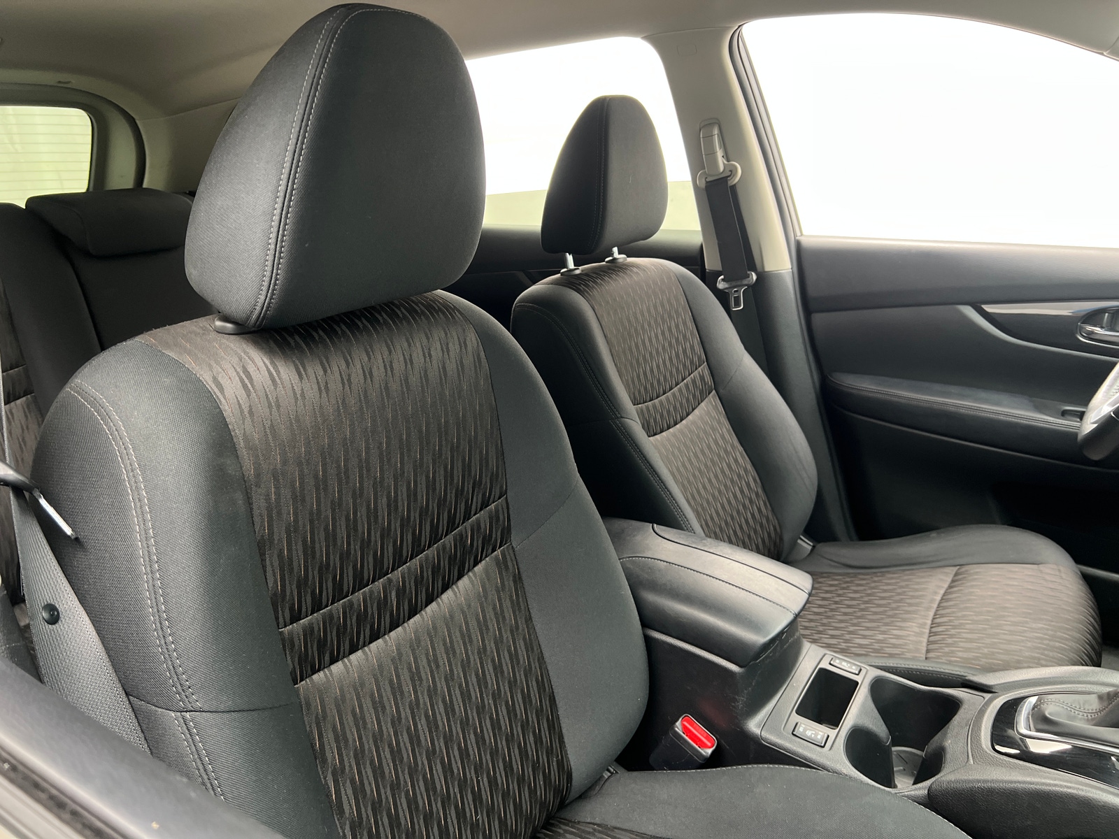 Thumbnail: 2017 Nissan Rogue - 2