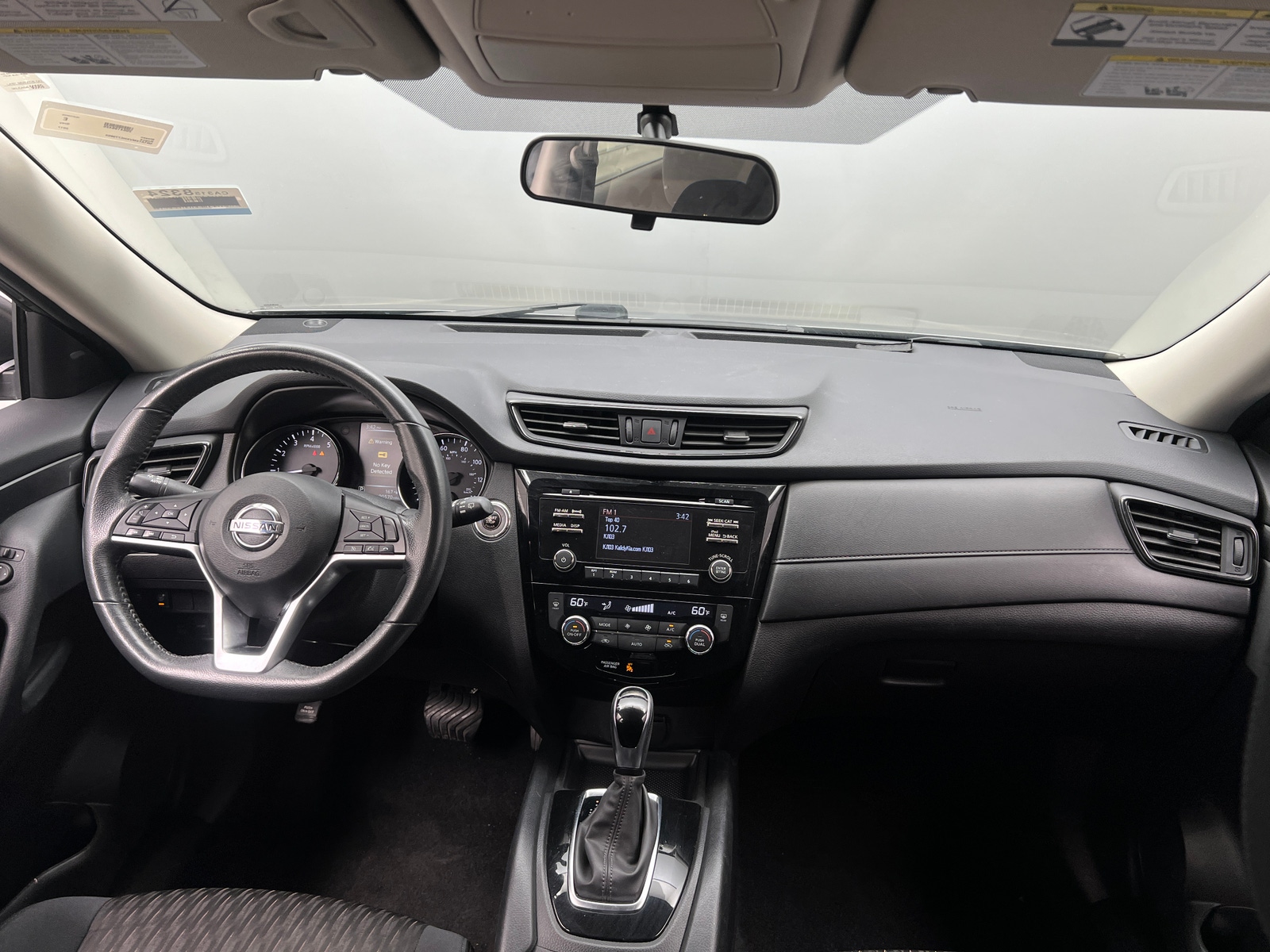 Thumbnail: 2017 Nissan Rogue - 3