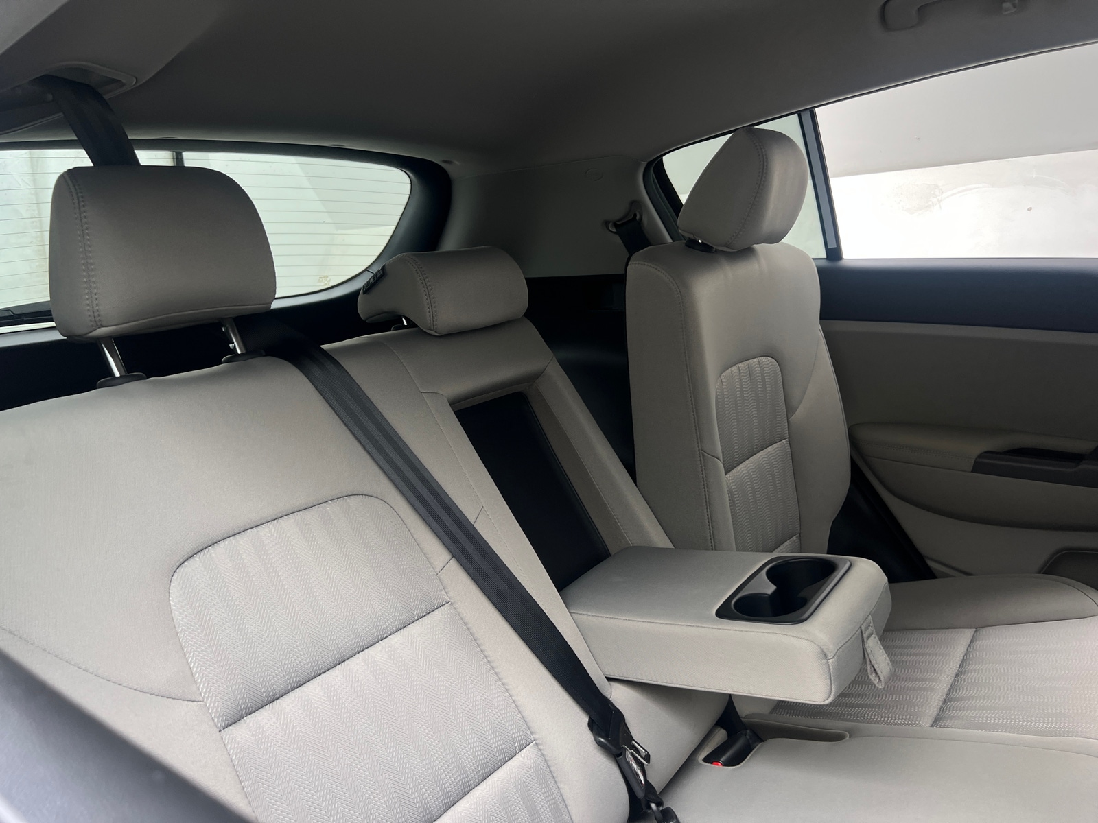 Thumbnail: 2022 Kia Sportage - 6