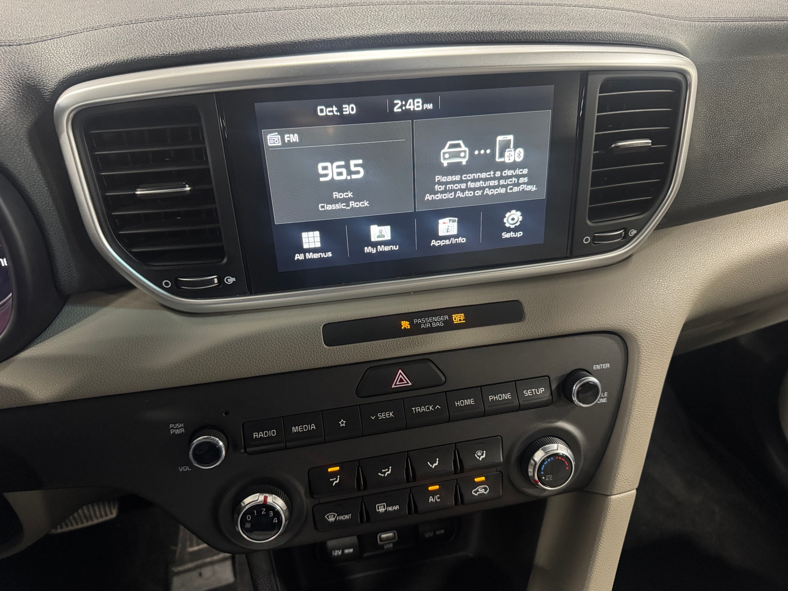 Thumbnail: 2022 Kia Sportage - 4