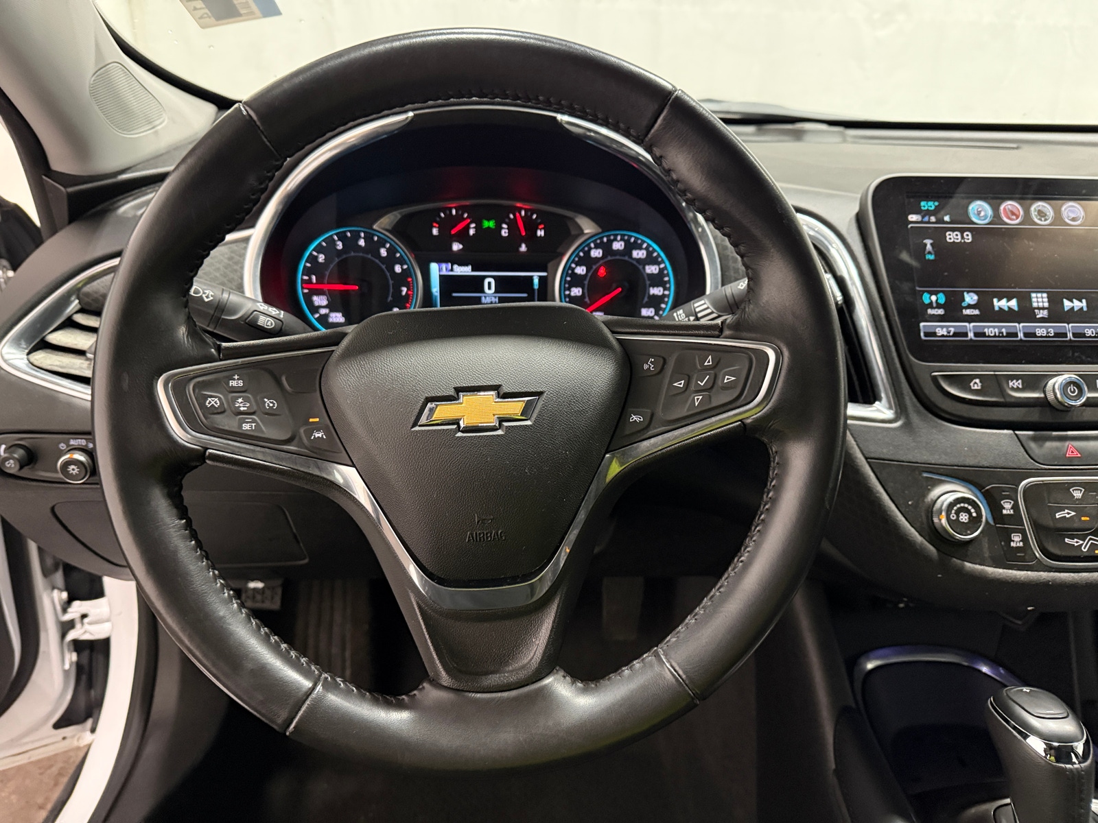 Thumbnail: 2018 Chevrolet Malibu - 5