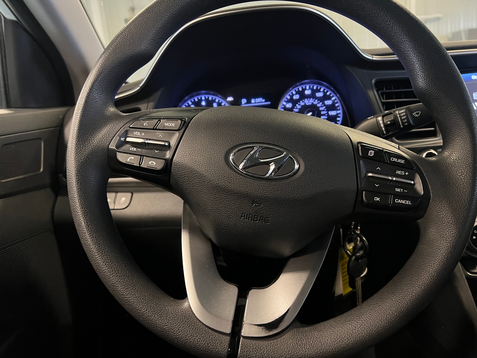 Thumbnail: 2019 Hyundai Elantra - 5