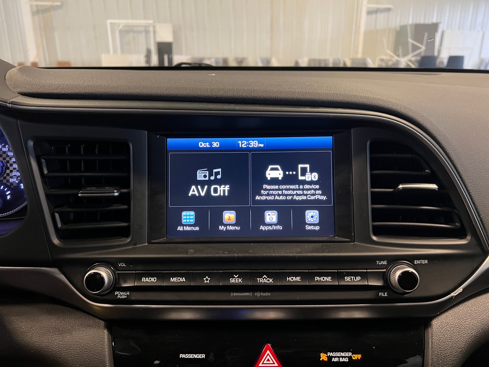 Thumbnail: 2019 Hyundai Elantra - 4