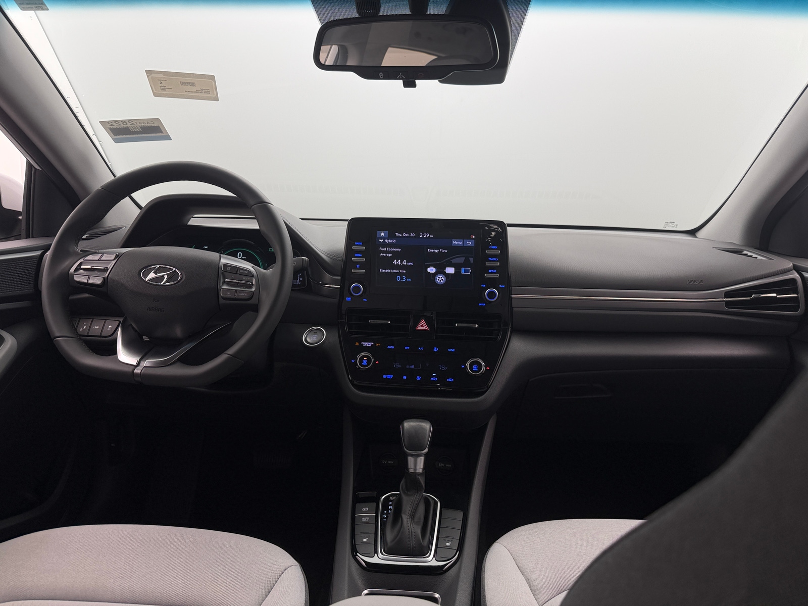 Thumbnail: 2022 Hyundai Ioniq - 3