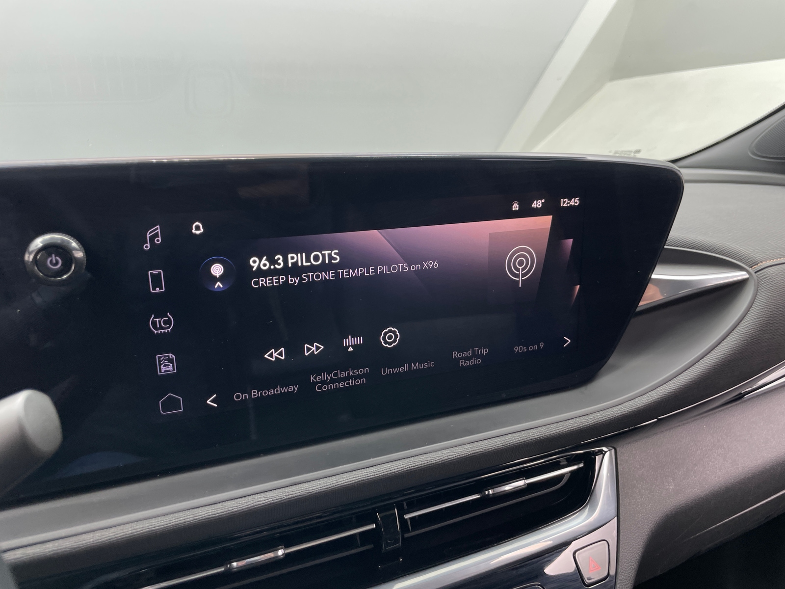 Thumbnail: 2024 Buick Envista - 3