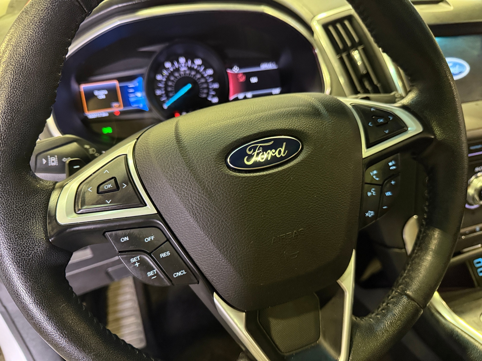 Thumbnail: 2017 Ford Edge - 5