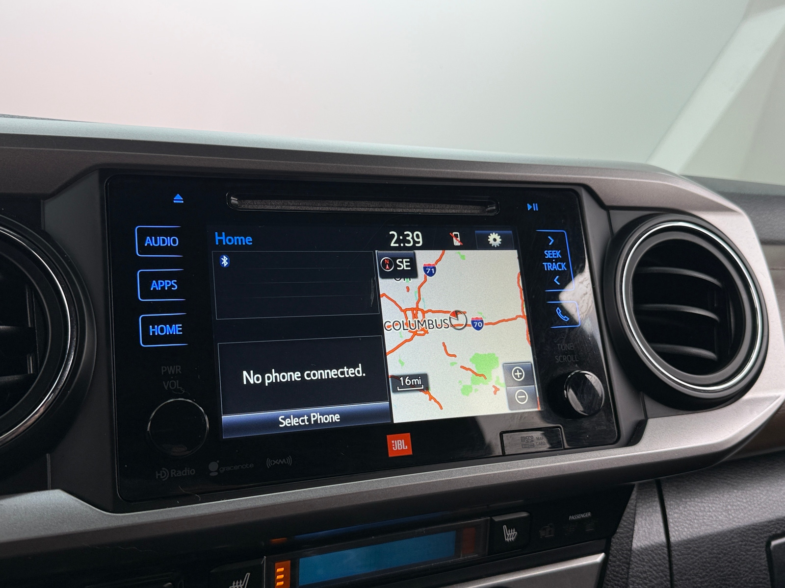 Thumbnail: 2016 Toyota Tacoma - 3