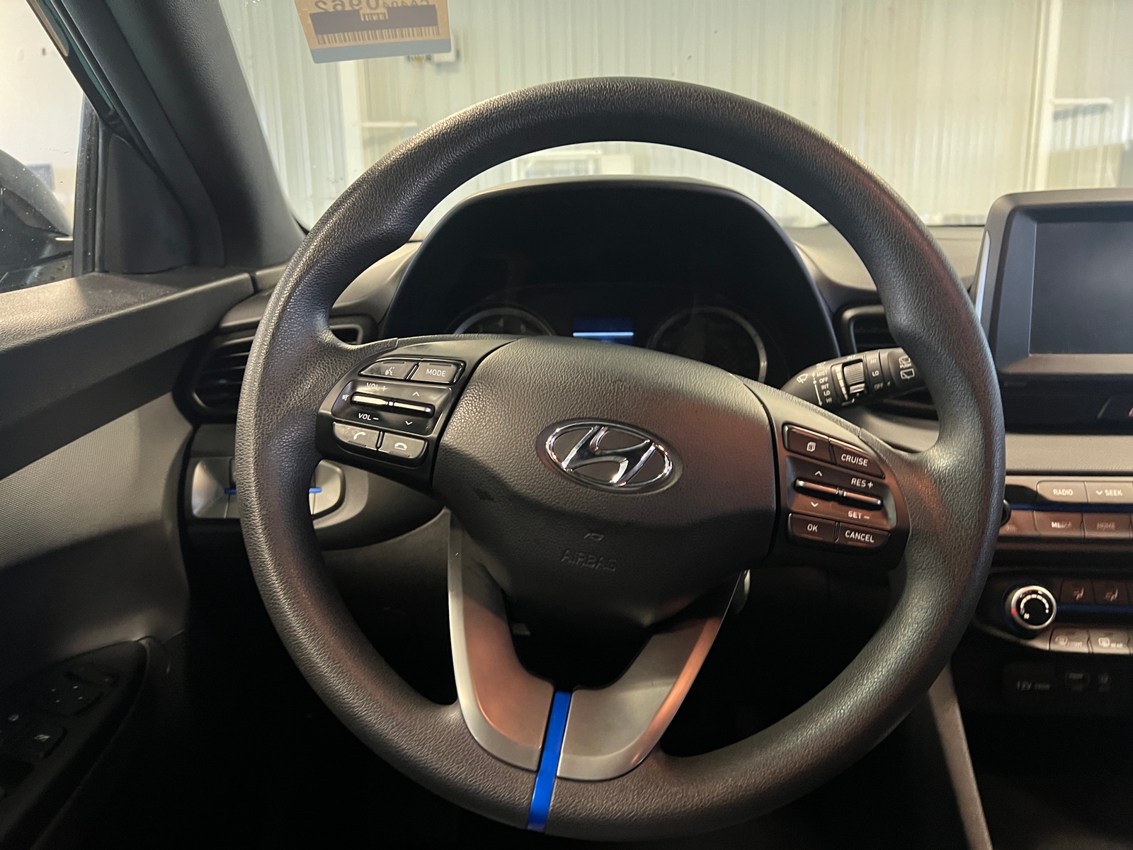 Thumbnail: 2020 Hyundai Veloster - 4