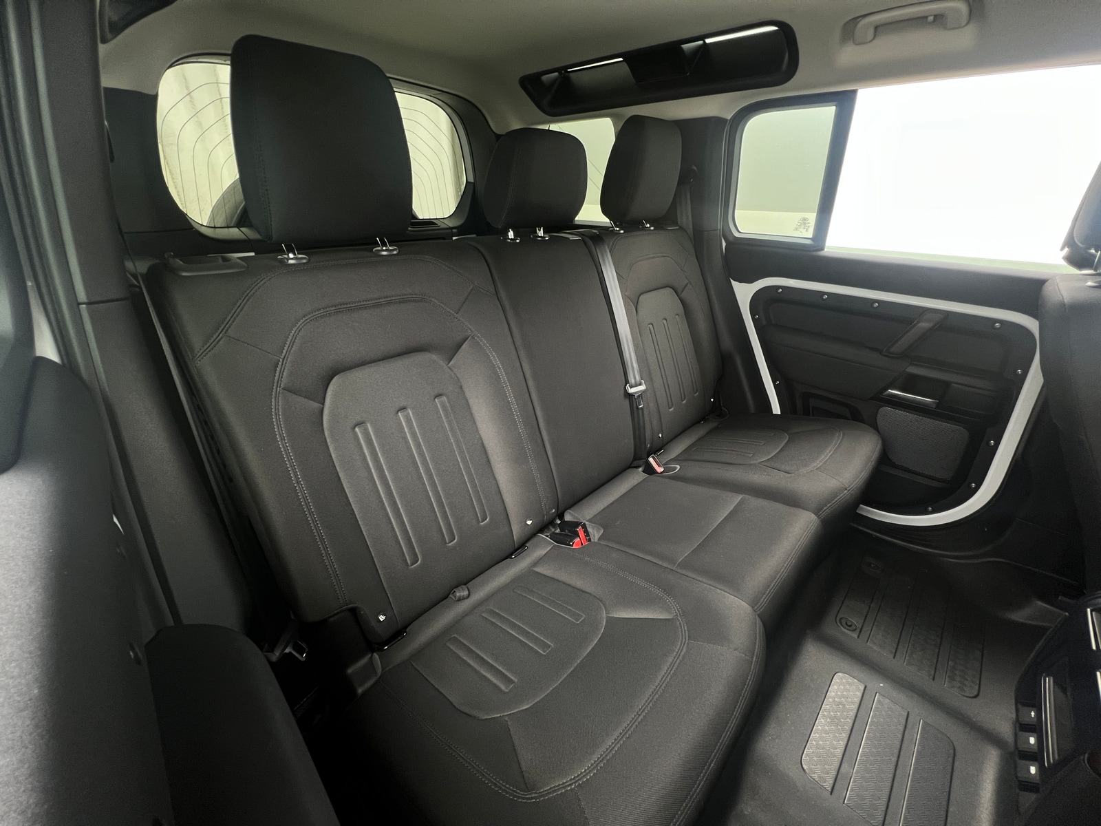 Thumbnail: 2020 Land Rover Defender - 6