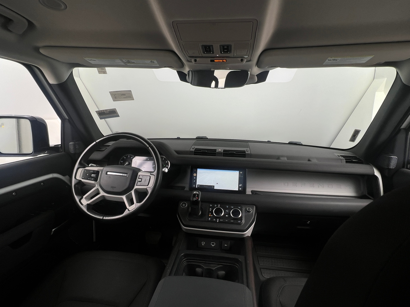 Thumbnail: 2020 Land Rover Defender - 3