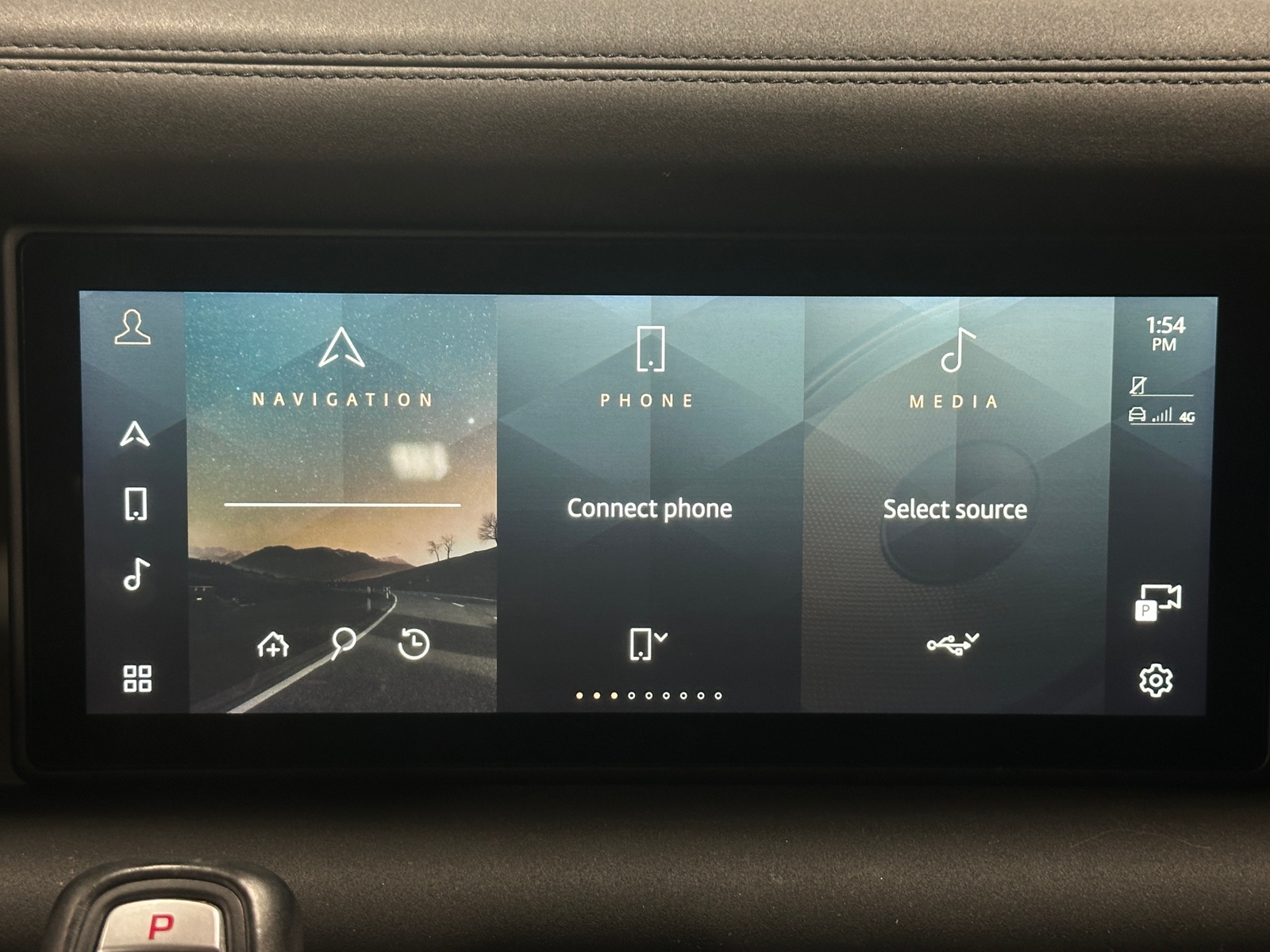 Thumbnail: 2020 Land Rover Defender - 4