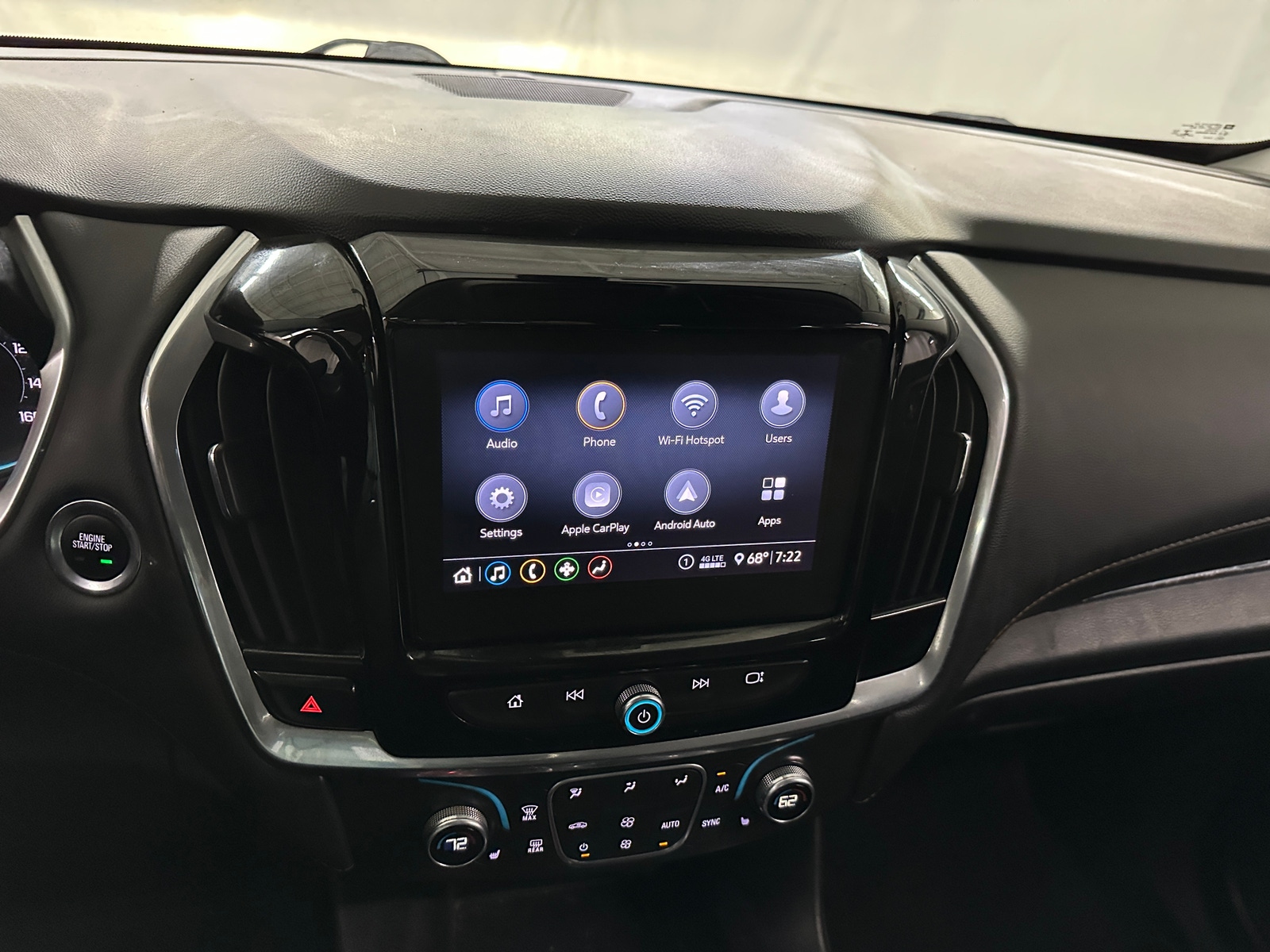 Thumbnail: 2020 Chevrolet Traverse - 4