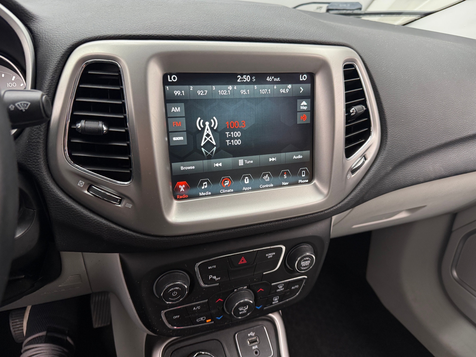 Thumbnail: 2017 Jeep Compass - 4