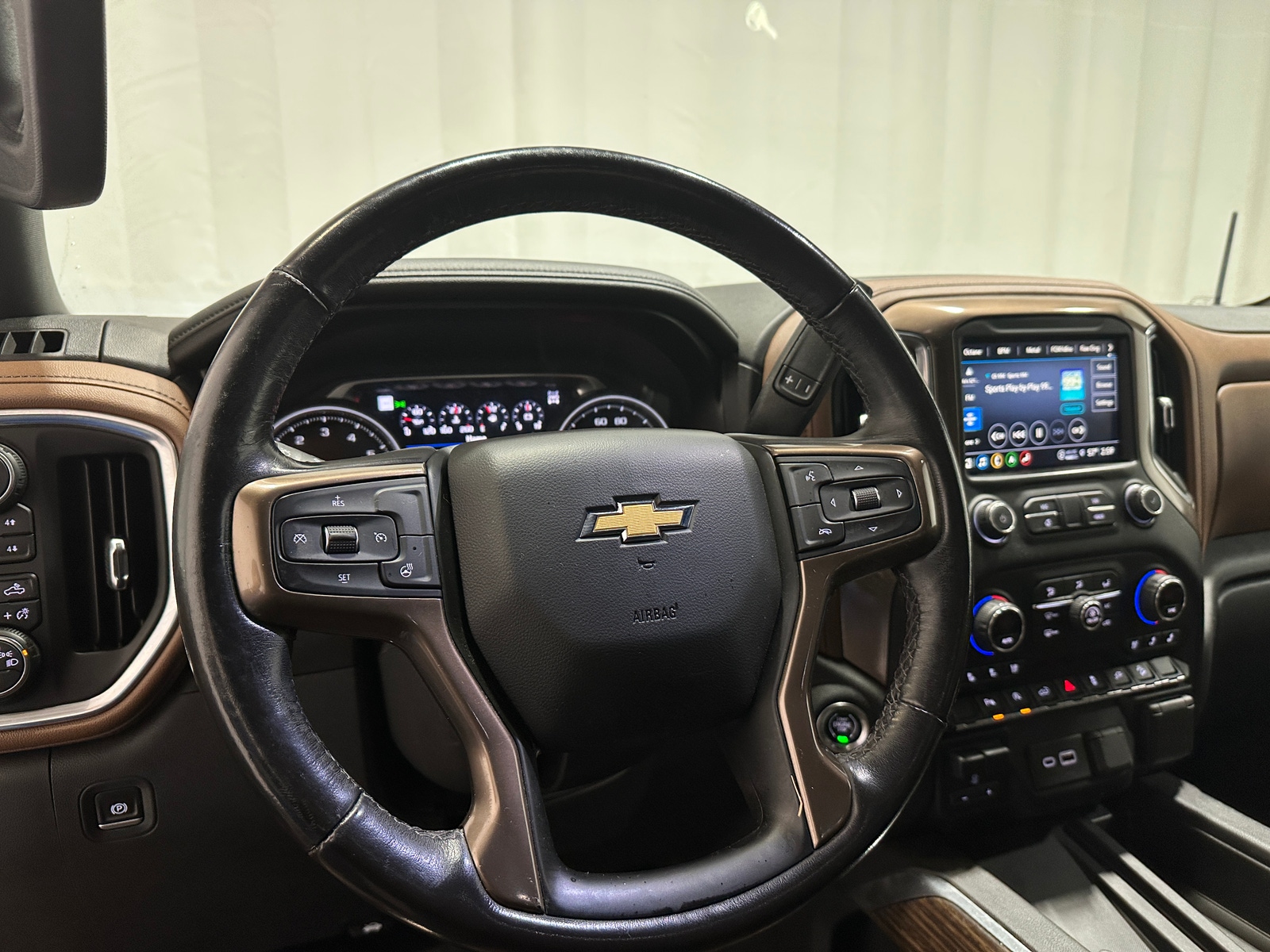 Thumbnail: 2021 Chevrolet Silverado 1500 - 4