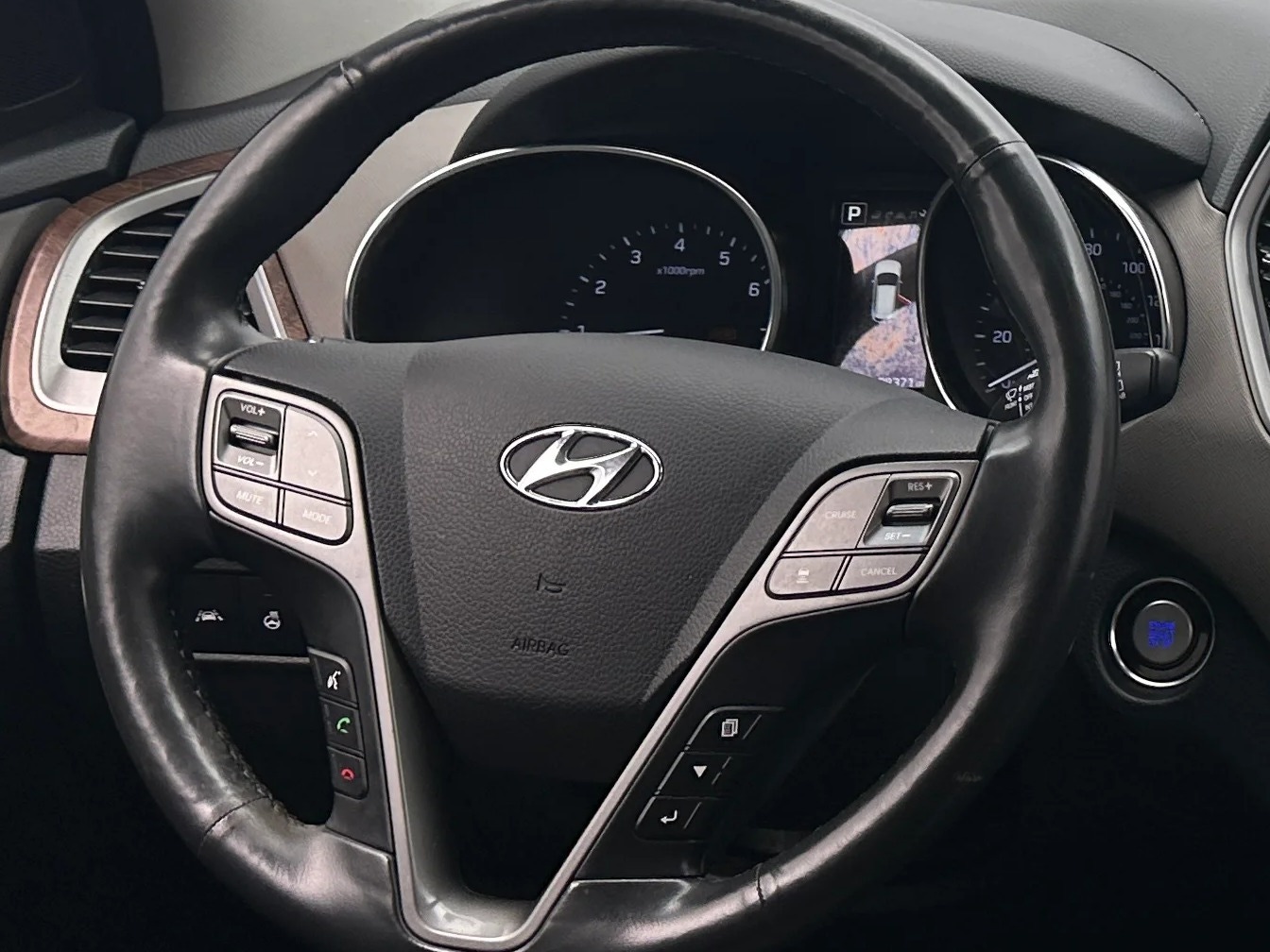 Thumbnail: 2018 Hyundai Santa Fe - 4