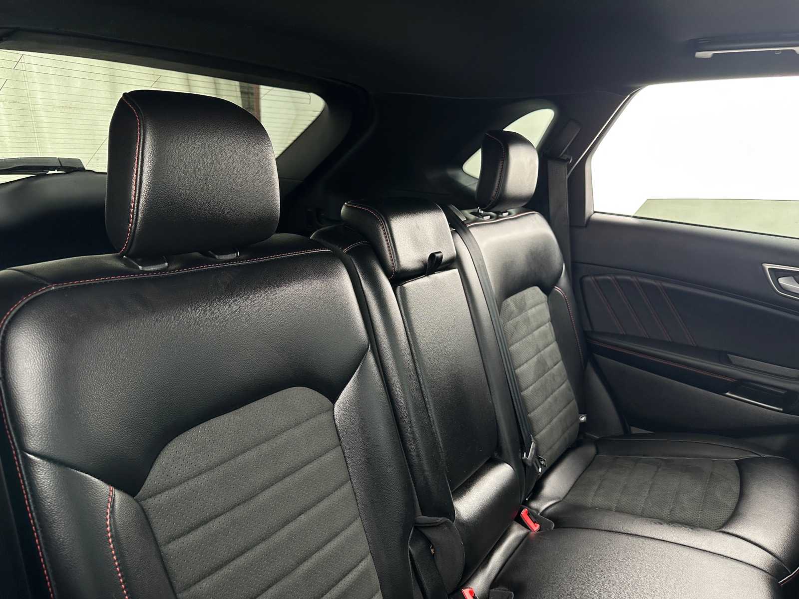 Thumbnail: 2021 Ford Edge - 5