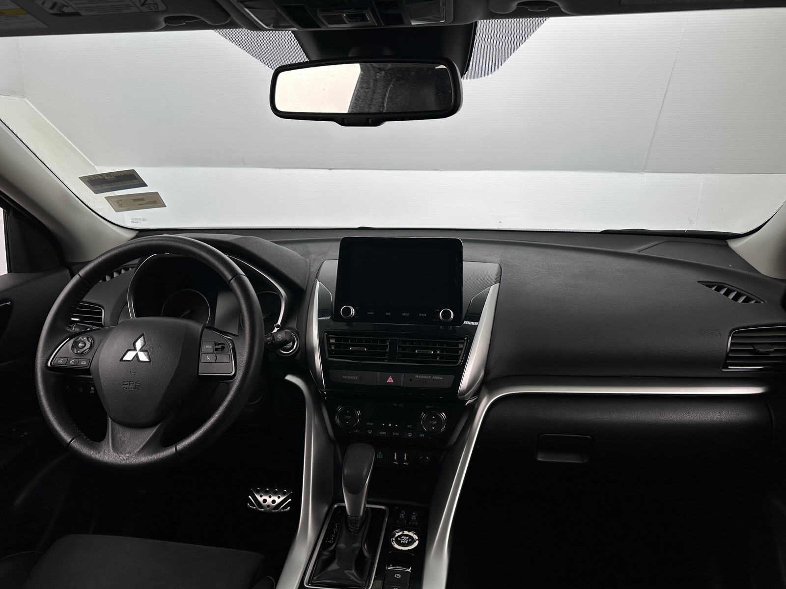 Thumbnail: 2023 Mitsubishi Eclipse Cross - 2