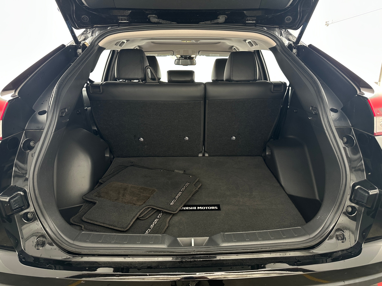 Thumbnail: 2023 Mitsubishi Eclipse Cross - 6