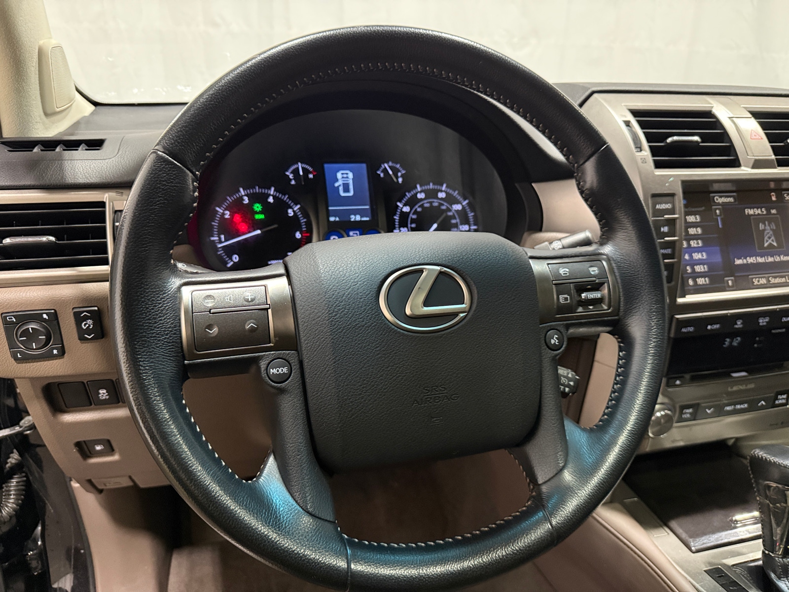 Thumbnail: 2019 Lexus GX - 4