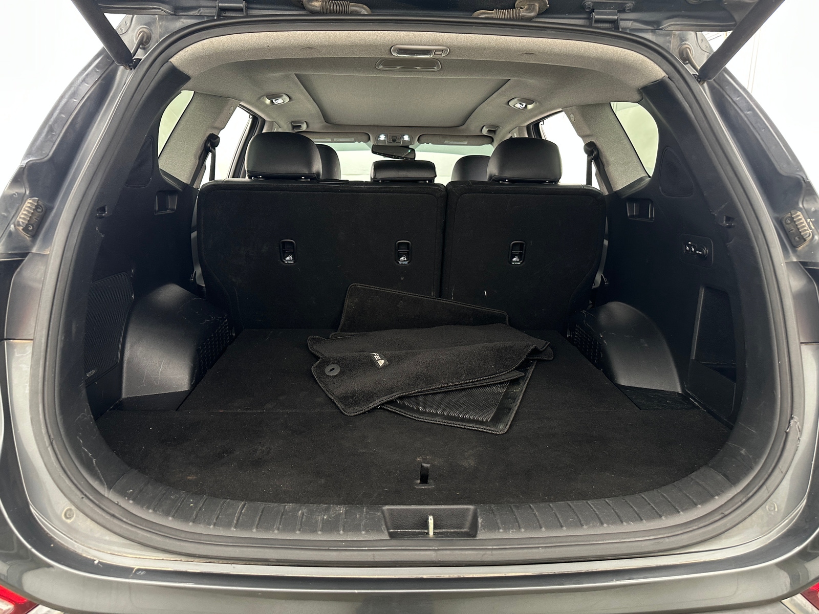 Thumbnail: 2020 Hyundai Santa Fe - 6