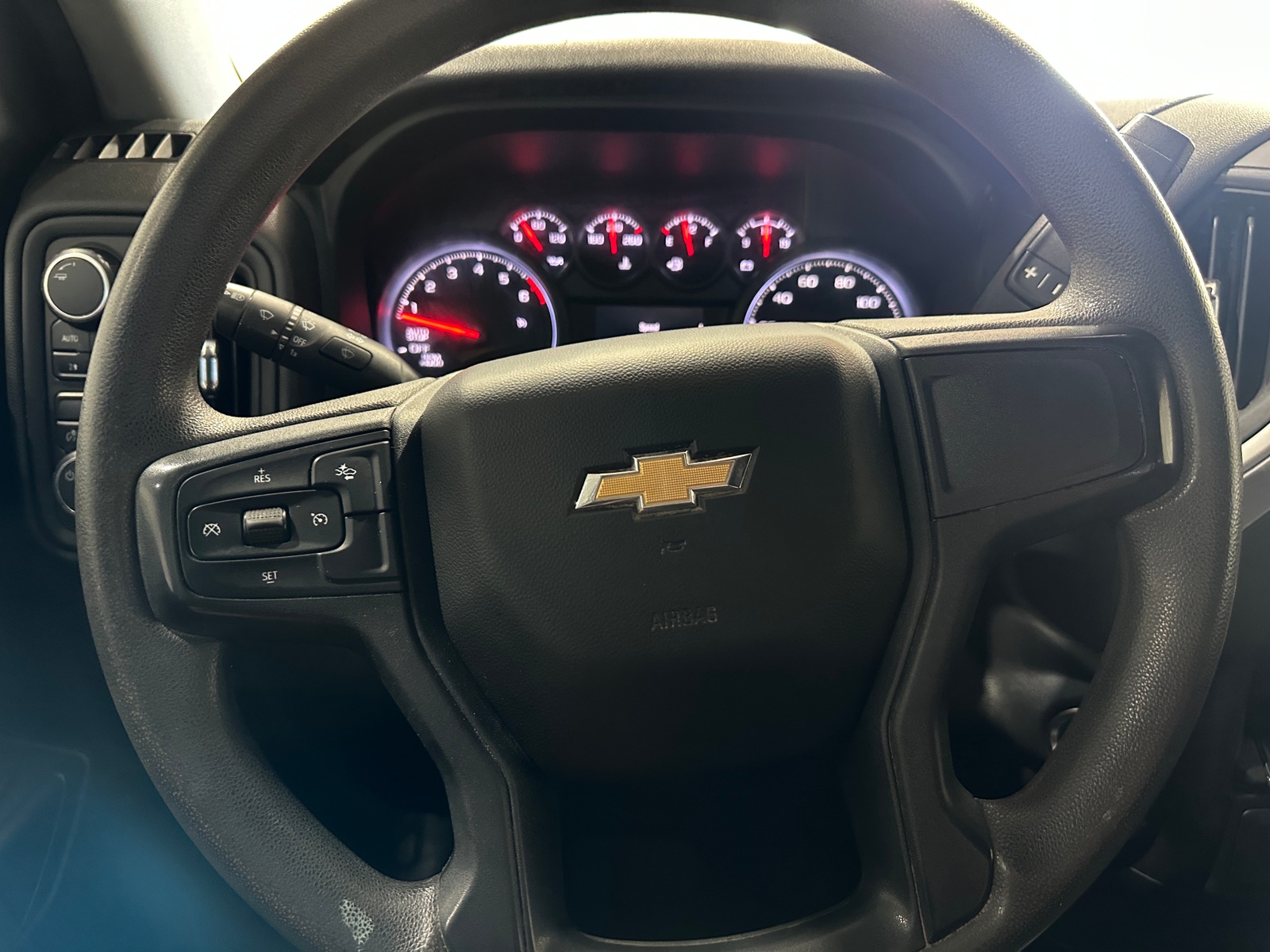 Thumbnail: 2023 Chevrolet Silverado 1500 - 5